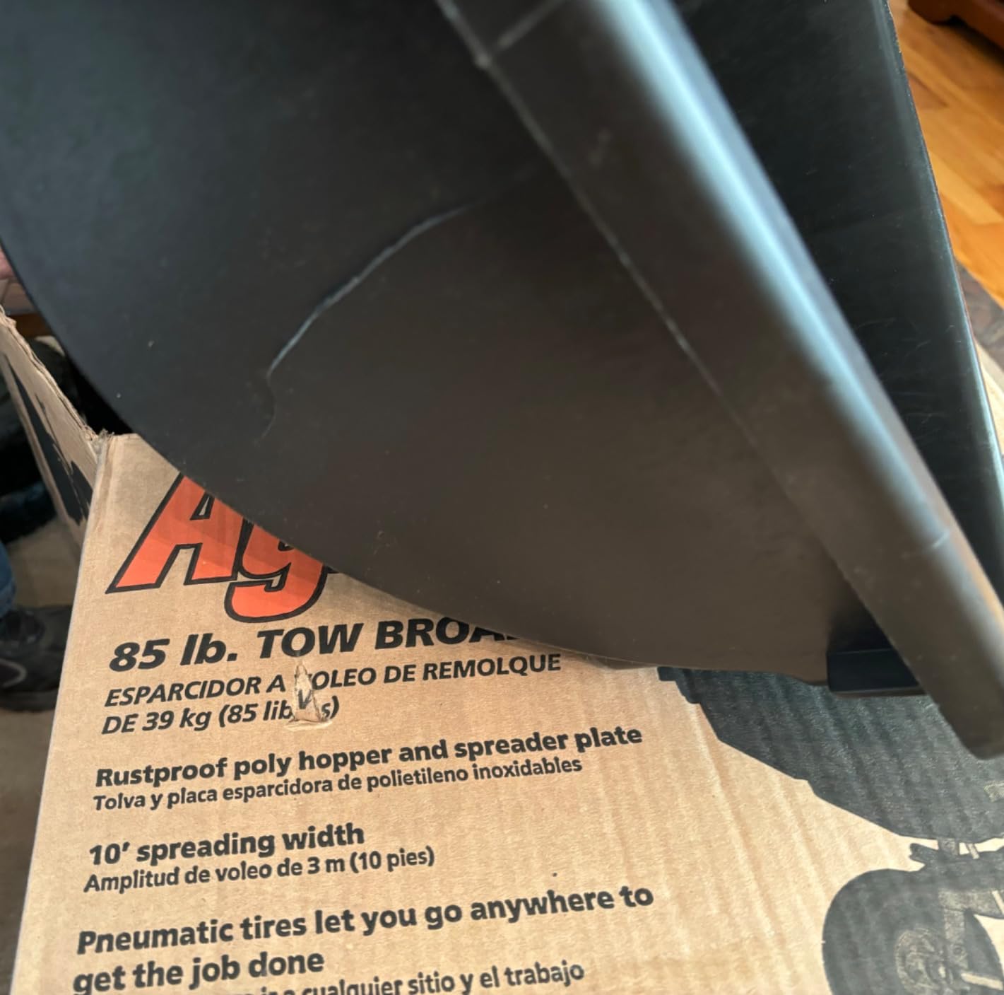 Agri-Fab Tow-Behind Broadcast Spreader - 85-Lb. Capacity, Model Number 45-0530 customer photo 1