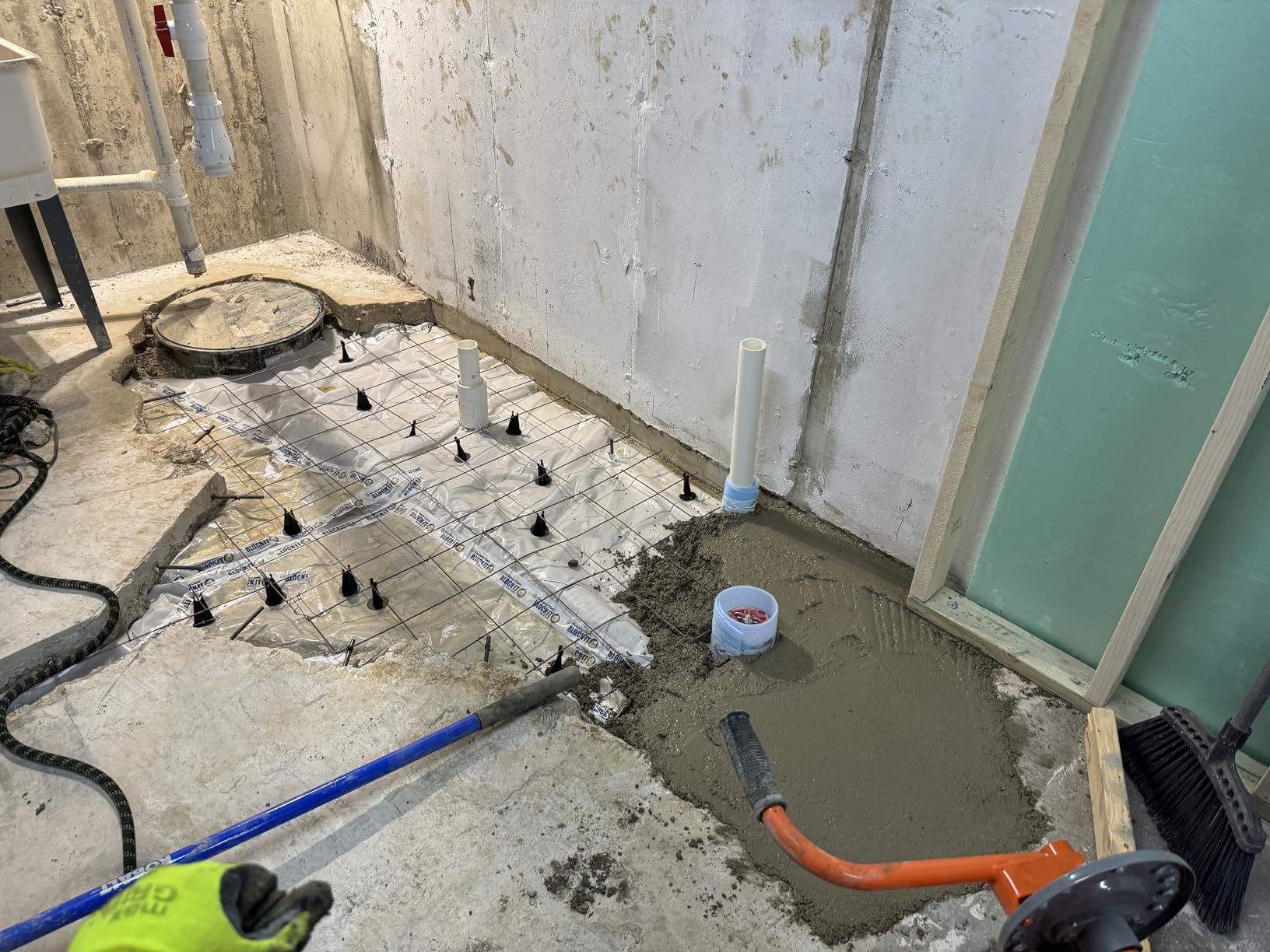 YARDMAX YM0115 4.0 Cu. Ft. Concrete Mixer customer photo 2