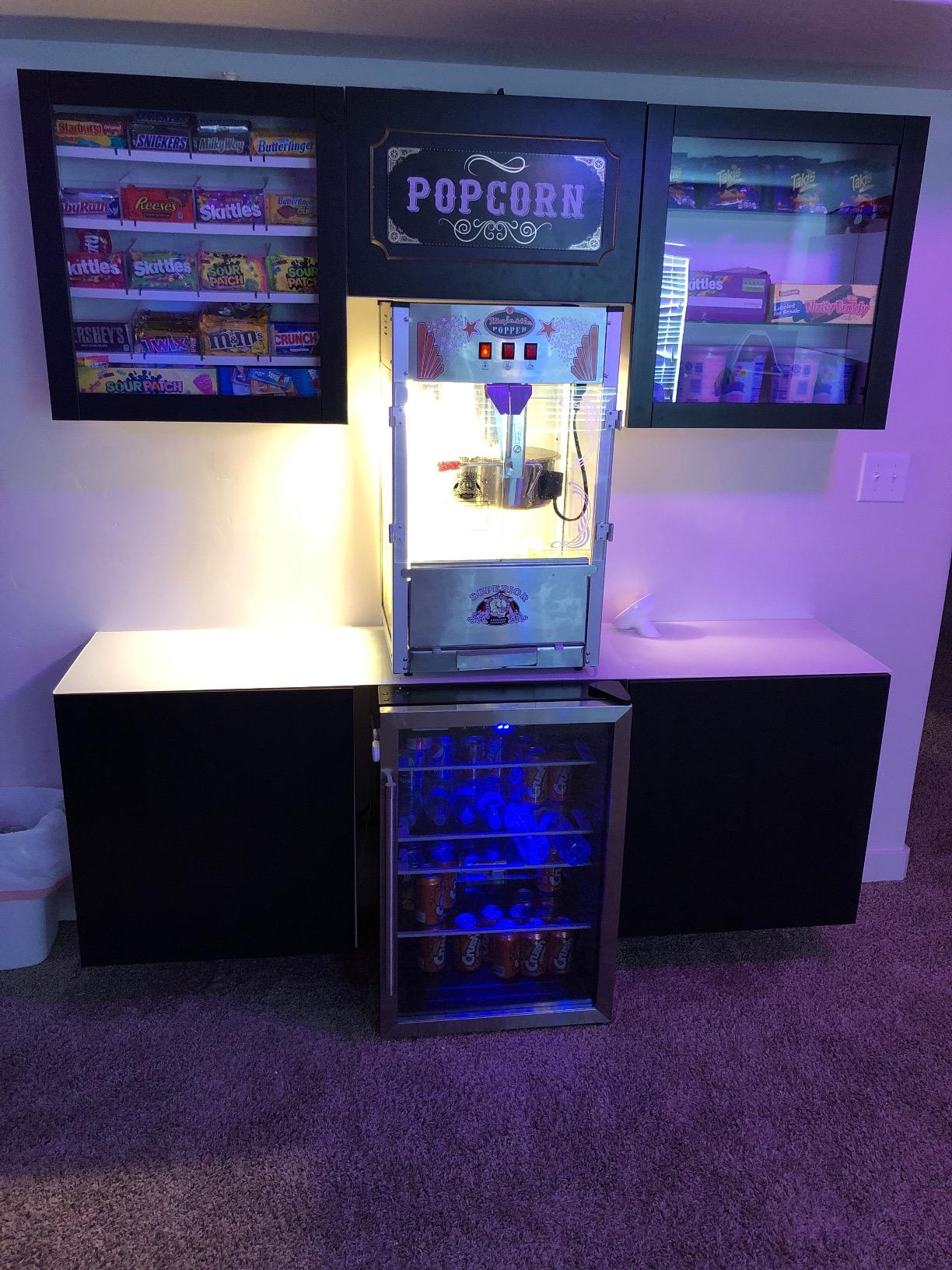 Majestic 16oz Popcorn Machine | Electric Popcorn Popper Machine, Makes 96 Cups, with Stainless Steel Kettle, Scoop, Measuring Cups, Serving Bags and Buckets customer photo 1