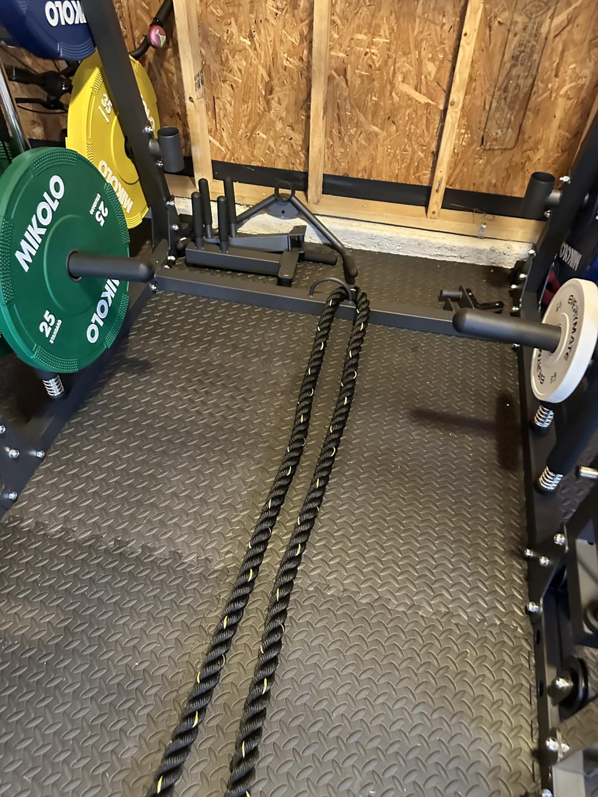 Amazon Basics Battle Rope for Home Gym Workout, Exercise Training Equipment customer photo 2
