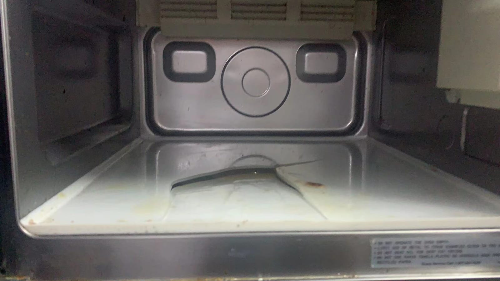 Sharp R-21LCFS Medium-Duty Commercial Microwave Oven with Dial Timer, Stainless Steel, 1000-Watts, 120-Volts customer photo 2