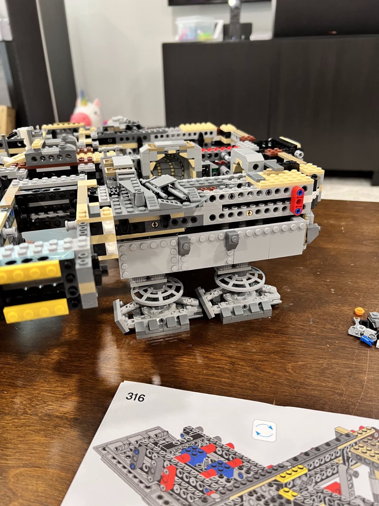 Star Wars Millennium Falcon - Building Set for Adults, Ages 16+ - Gift for Birthday - Movie Collectible Model Kit - Display in Home or Office - 75192 customer photo 1