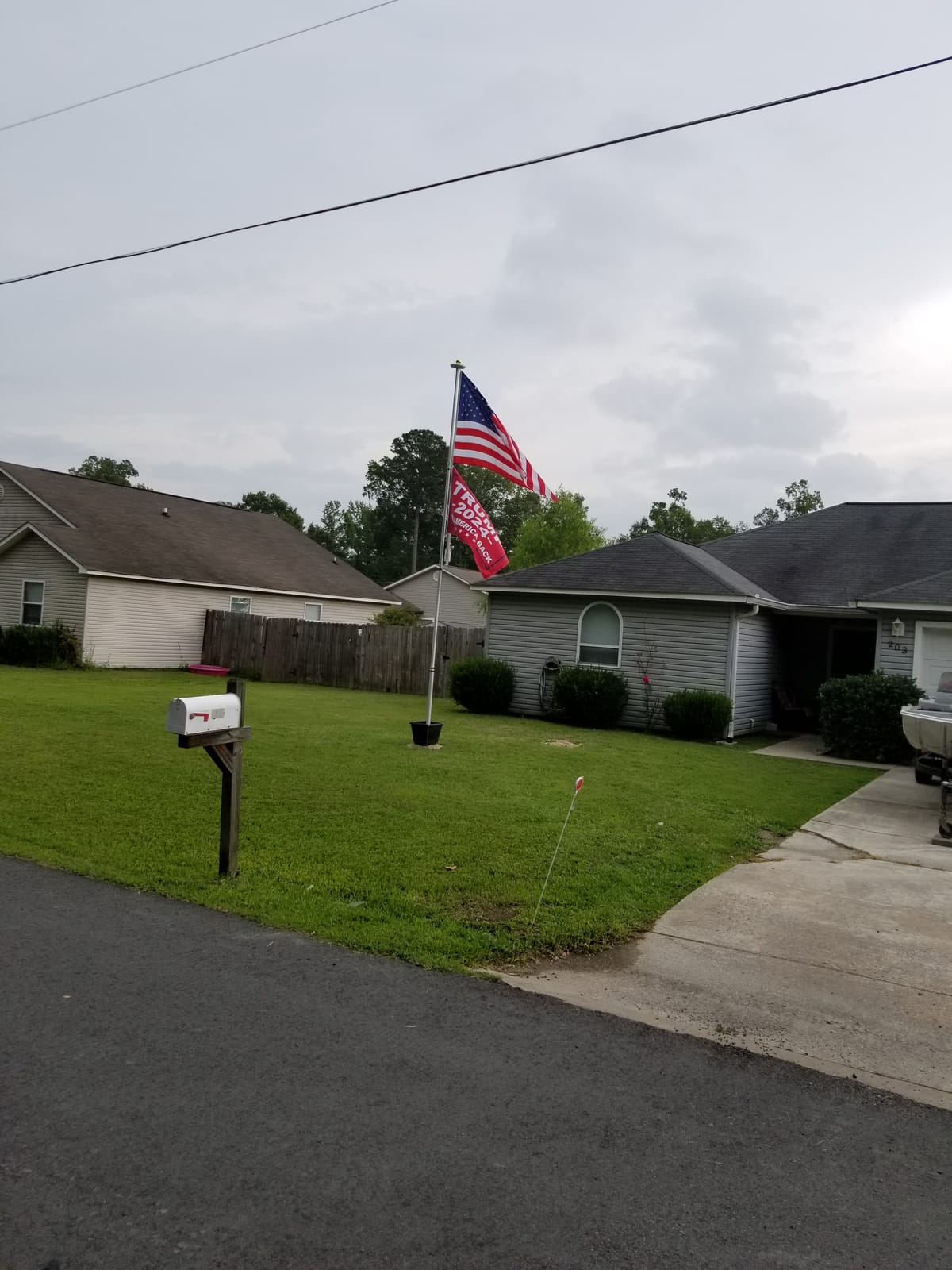 25FT Telescopic Flag Pole with Solar Lights - Outdoor Flagpole Kit customer photo 1