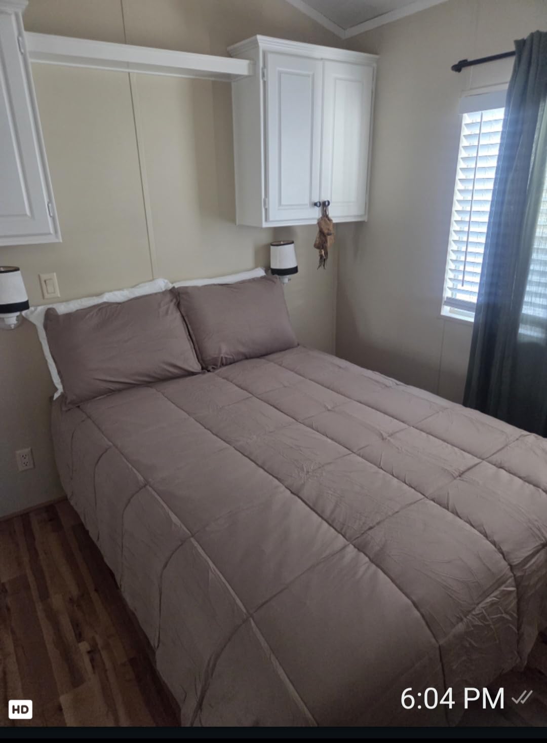 Bare Home Queen Comforter Set - 1800 Ultra Soft (Queen, Light Grey) | All-Season, Breathable, Hypoallergenic, Premium 1800, Warm, Cozy customer photo 1