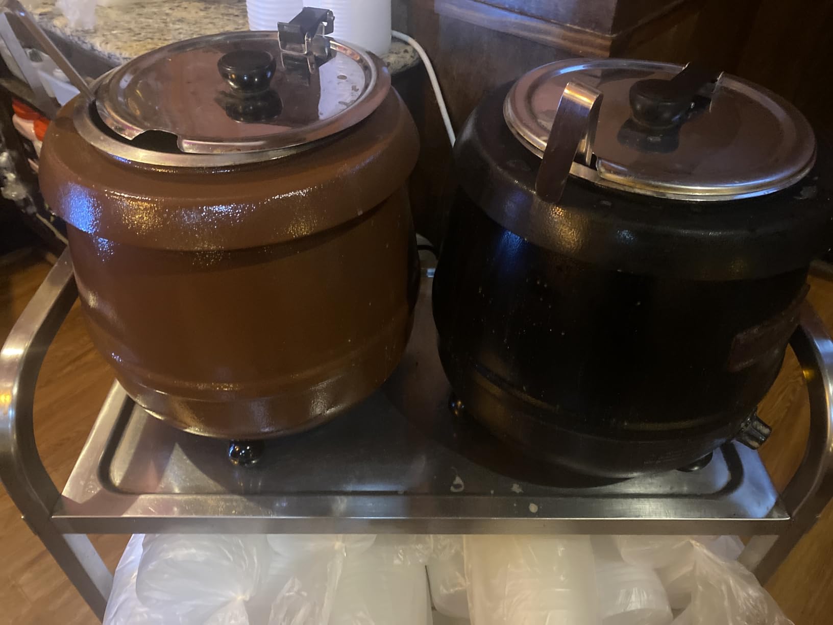 SYBO SB-6000 Commercial Grade Soup Kettle with Hinged Lid and Detachable Stainless Steel Insert Pot for Restaurant and Big Family, 10.5 Quarts, Black customer photo 2