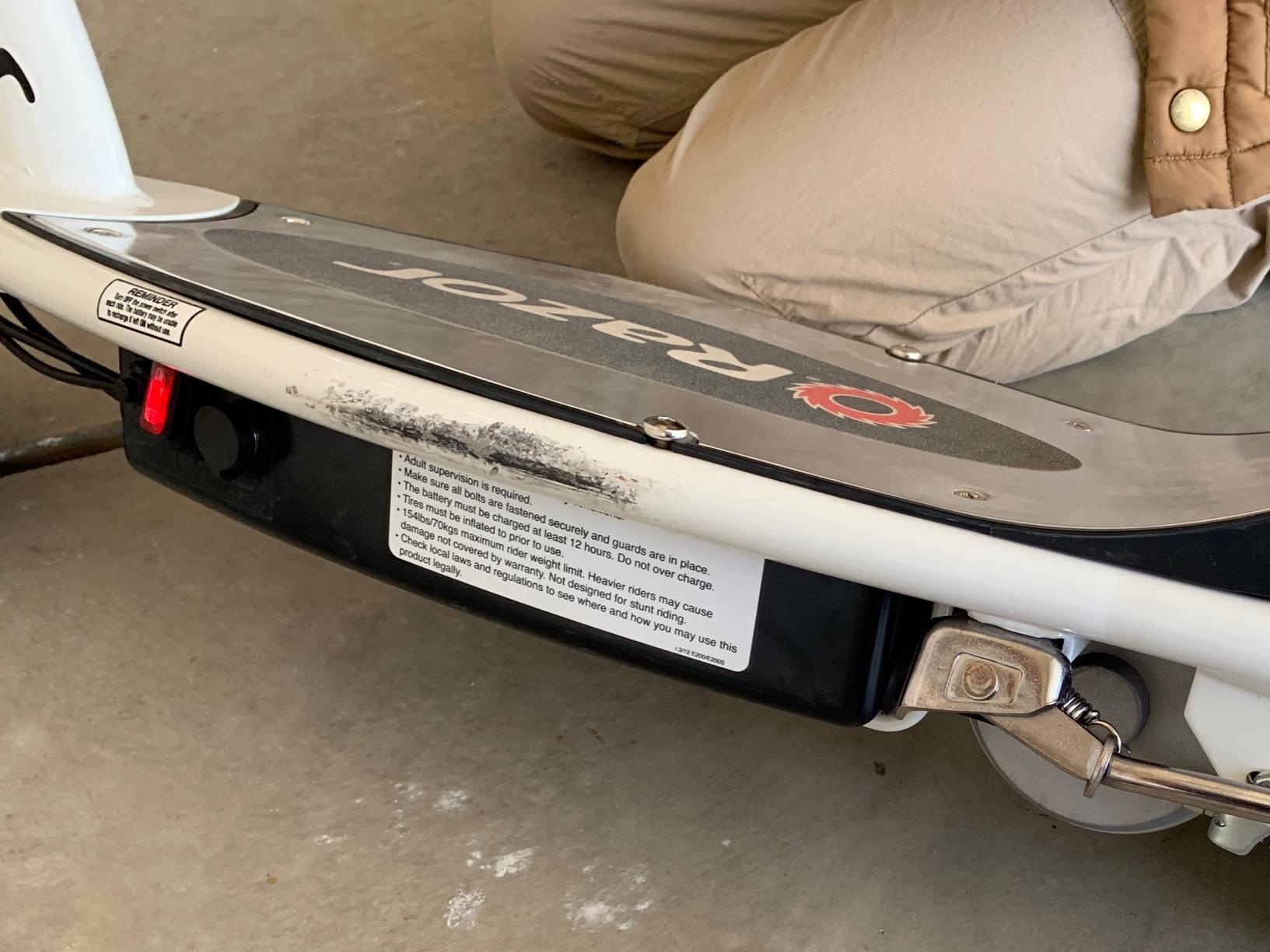 Razor E200 Electric Scooter - White customer photo 2