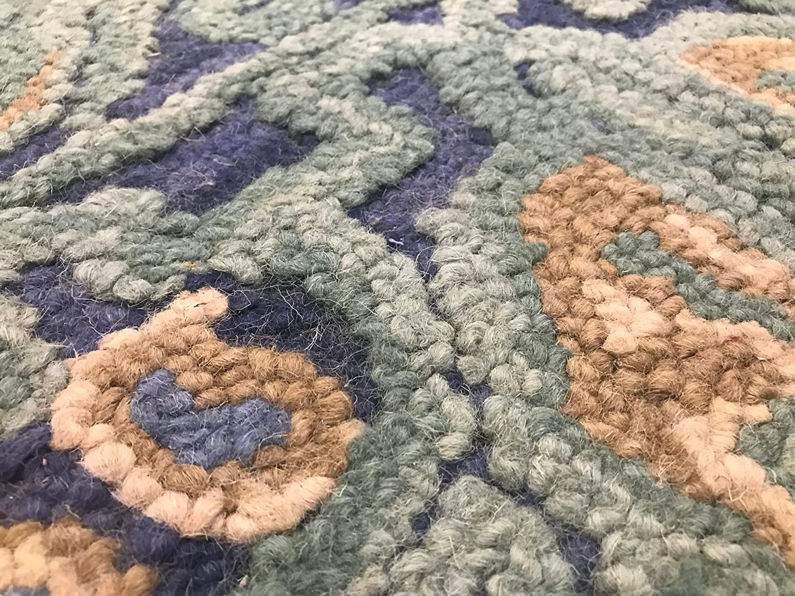 SAFAVIEH Blossom Collection 8' x 10' Navy / Green BLM422A Handmade Fringe Premium Wool Area Rug customer photo 1