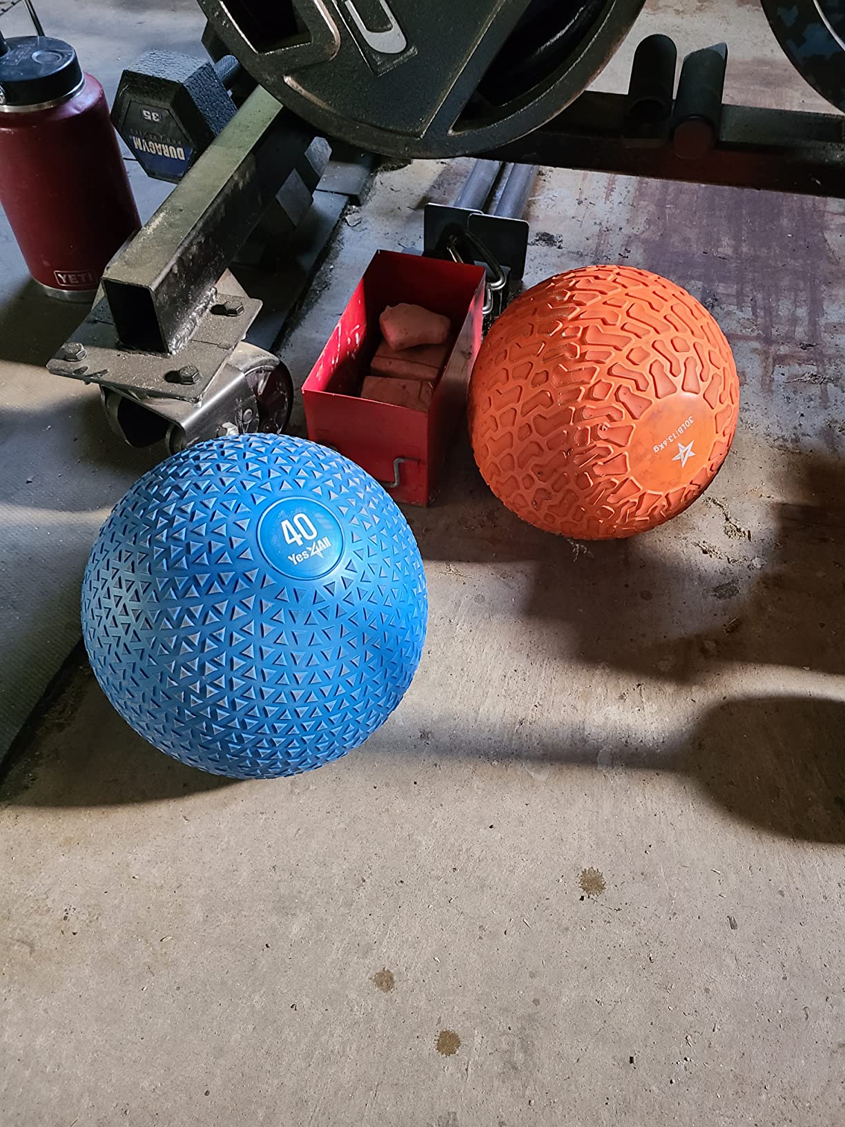 Yes4All Slam Balls, 10-40lb Weighted Ball Weight, Durable PVC Sand Filled Workout Dynamic Slam Ball for Core Strengthen customer photo 1