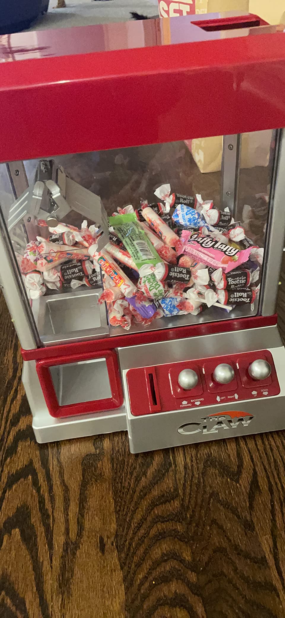 Etna Electronic Arcade Claw Machine - Toy Grabber Machine with Flashing LED Lights and Sound customer photo 2