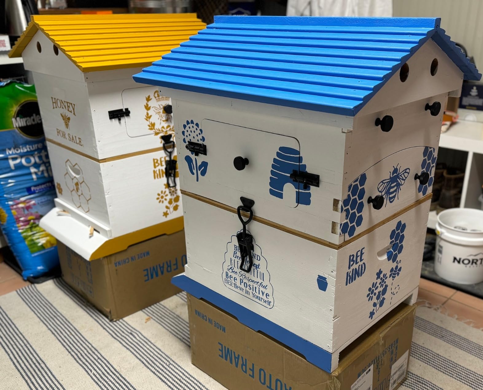 Bee Hive, Beehive with 7pcs Auto Super Frames, Bee House with 1pcs Super Boxes, 1pcs Brood Boxes (No Brood Frames), Bee Hives Starter Beekeeping Kits | Automatic Honey Extraction, Beginner-friendly customer photo 1