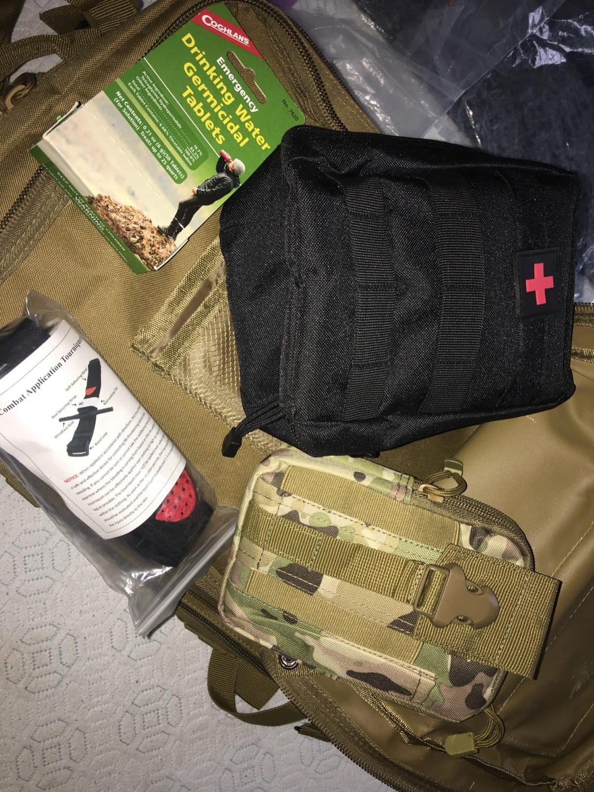 EVERLIT Complete 72 Hours Earthquake Bug Out Bag Emergency Survival Kit for Family. Be Prepared for Hurricanes, Floods, Tsunami, Other Disasters customer photo 2