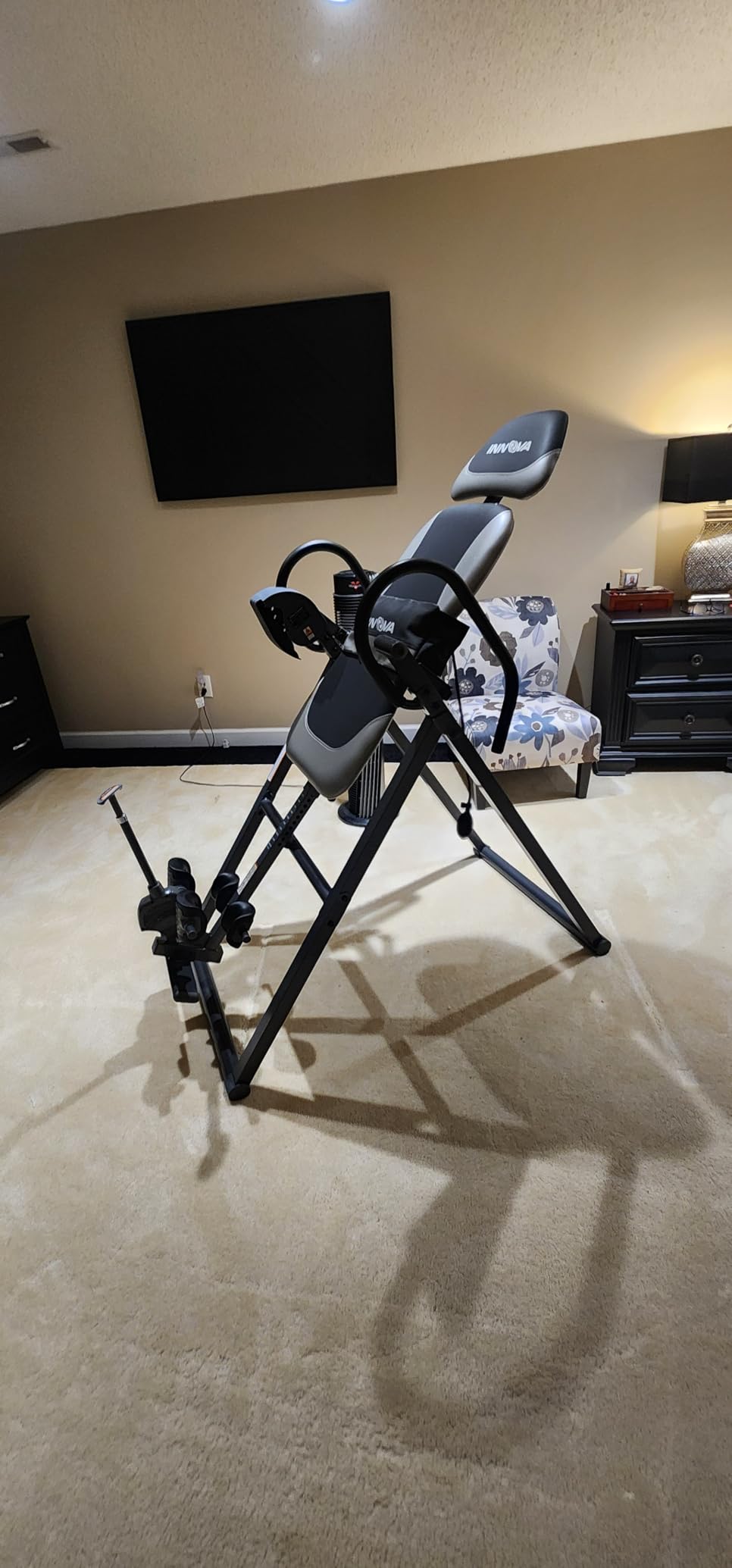 Innova ITX9900 Inversion Table with Air Lumbar Support, Black/Gray customer photo 1