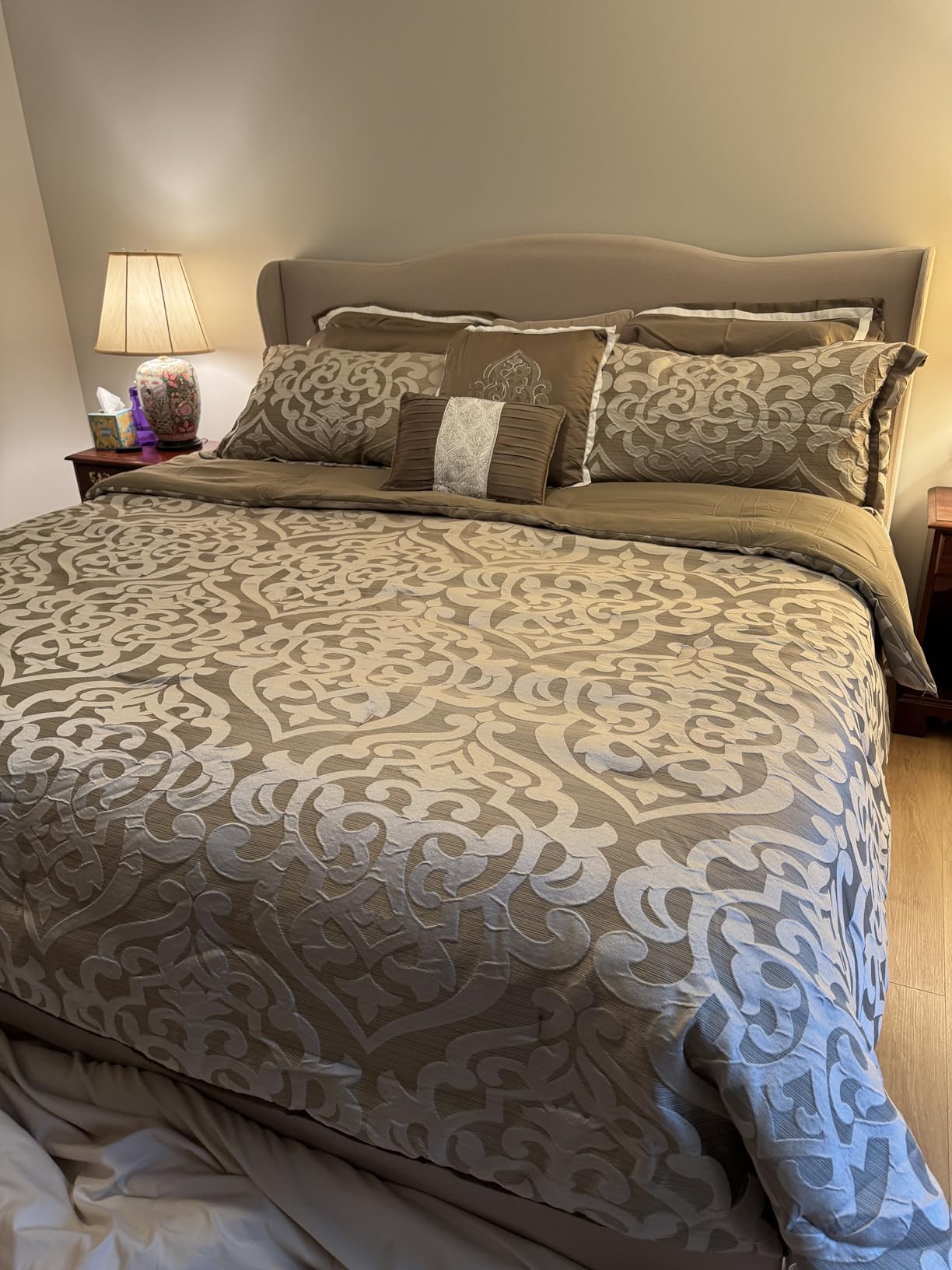 Madison Park Odette Cozy Comforter Set Jacquard Damask Medallion Design - Modern All Season, Down Alternative Bedding, Shams, Decorative Pillows, Queen(90 in x 90 in), Silver 8 Piece customer photo 1