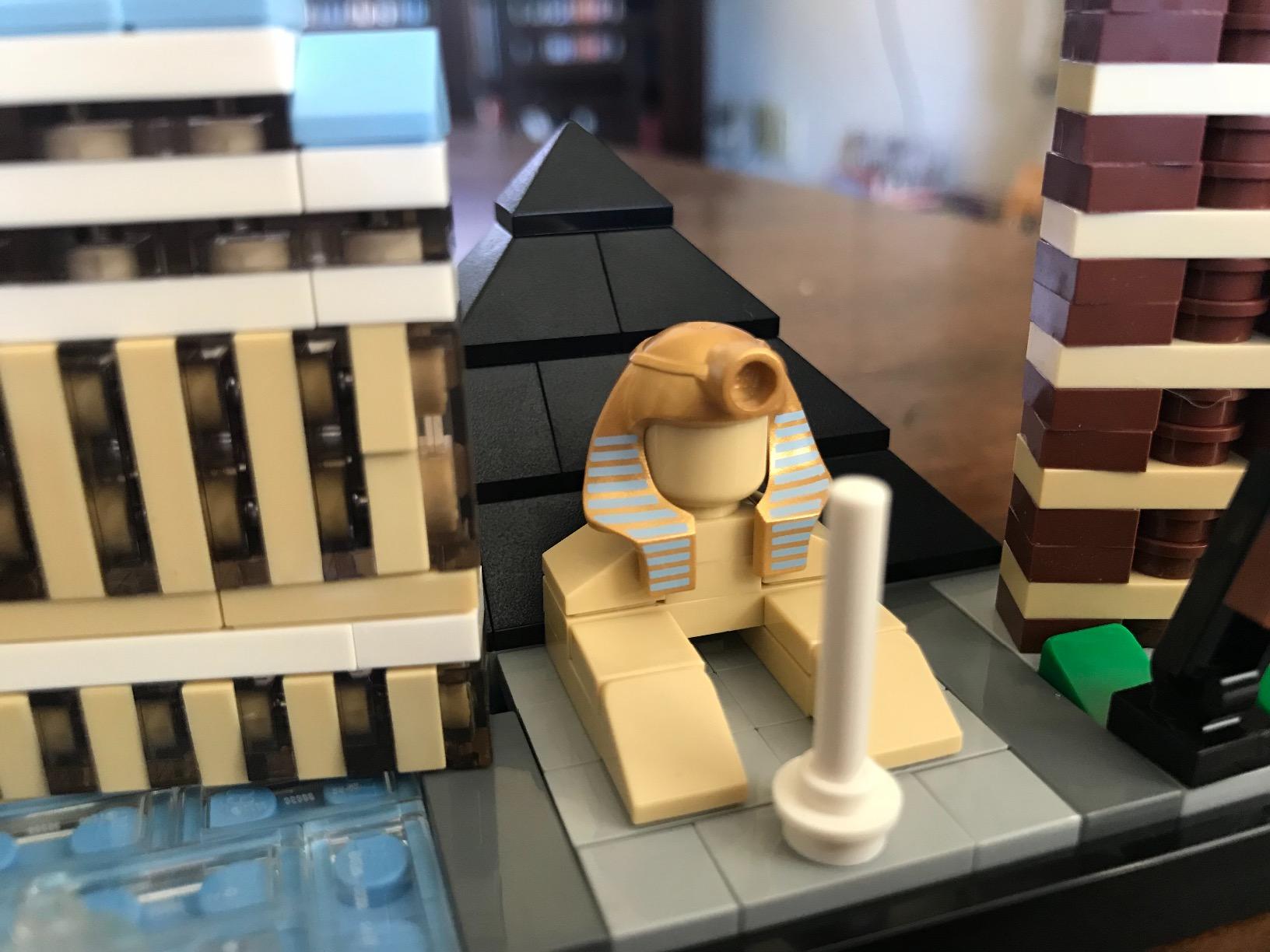 LEGO Architecture Skyline Collection Las Vegas Building Kit 21047 (487 Pieces) customer photo 2