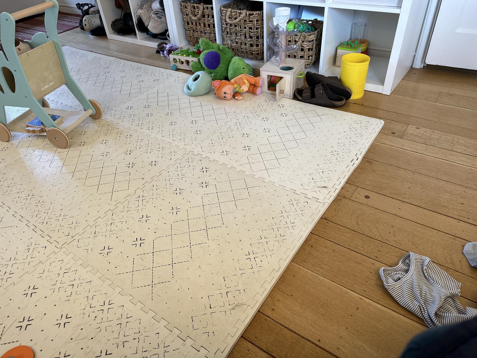 Yay Mats Stylish Extra Large Puzzle Play Mat, Thick, Soft, Non - Toxic Foam Covers 6 ft x 4 ft. Expandable Tiles with Edges - EVA Foam Play Mat for Floor (Carter Mudcloth Tan) customer photo 1