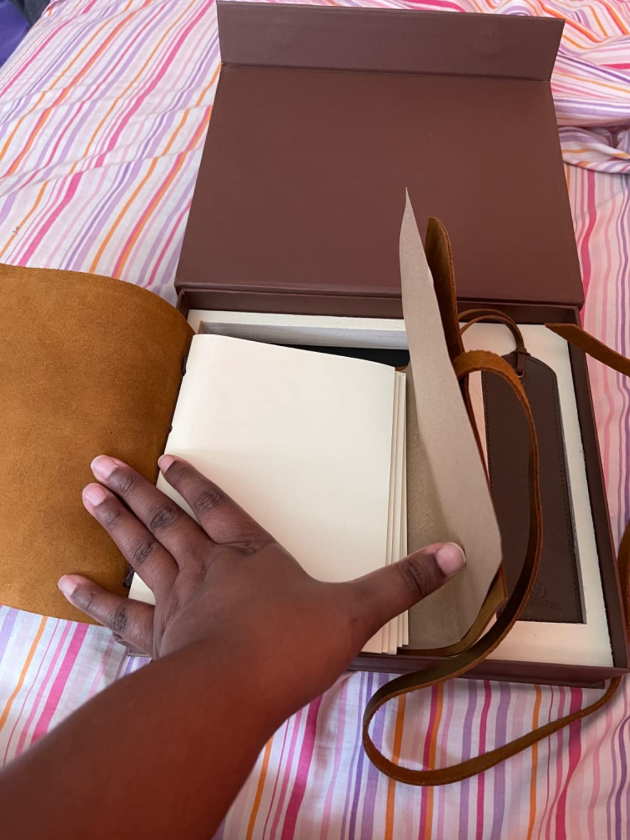 Leather Bound Journal for Men and Women, Handmade Gift Set with Genuine Leather Bookmark and Stylish Pen, Vintage and Classic, Notebook, Sketchbook, Planner, Journal and Diary (300 Pages) customer photo 2