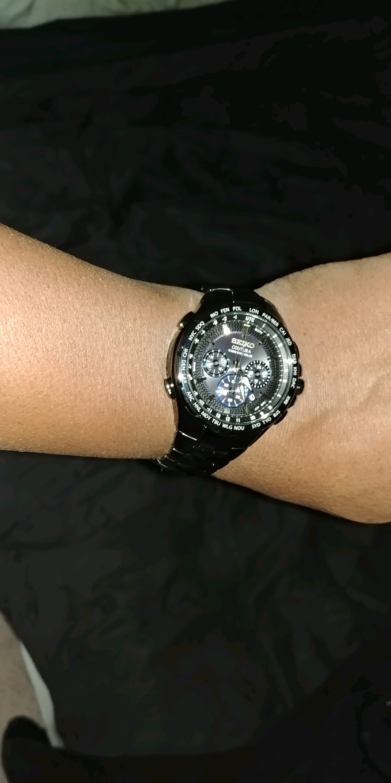 SEIKO Coutura Men's Radio Sync Solar Chronograph Watch | Two-Tone Stainless Steel Case & Bracelet, Lumibrite Hands & Markers, Date Calendar, 100M Water Resistant, GMT customer photo 1