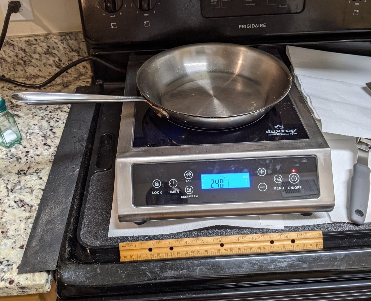 Duxtop Professional Portable Induction Cooktop P961LS Silver/Black | Commercial Range Countertop Burner, 1800 Watts Induction Burner with Sensor Touch and LCD Screen BT-C35-D customer photo 2