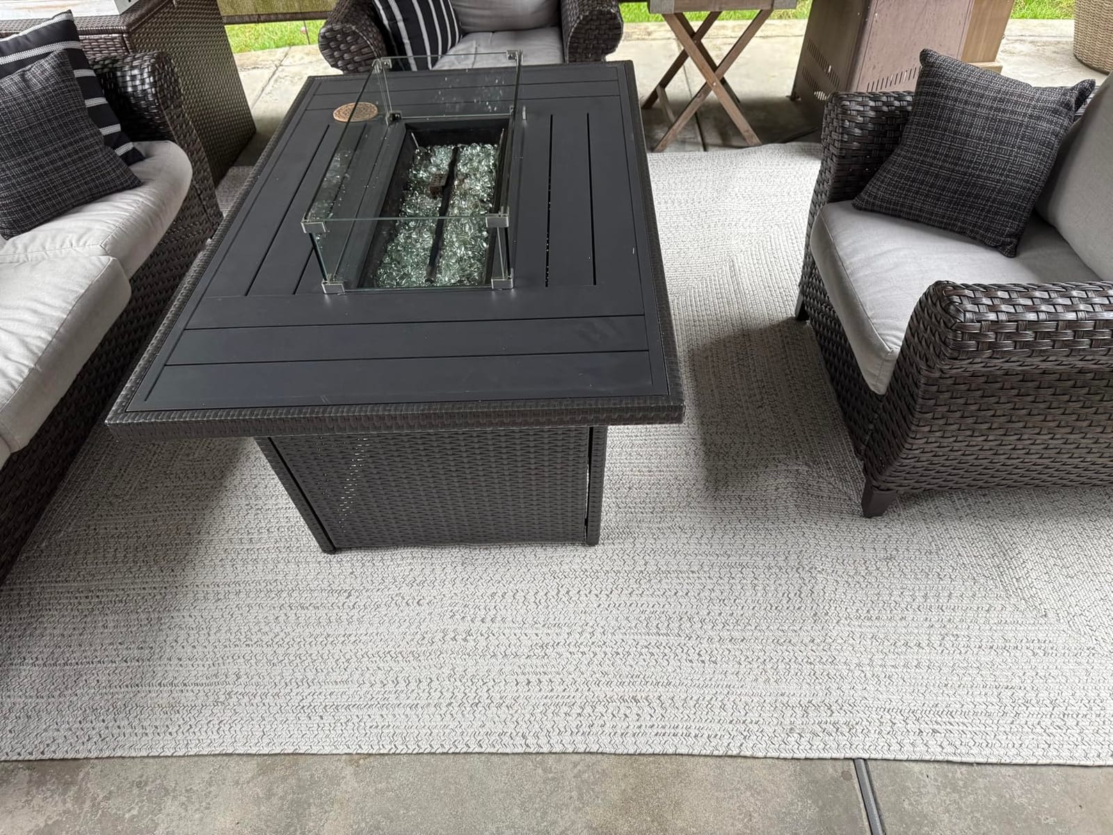 nuLOOM Wynn Tan Solid Power Loomed Indoor/Outdoor Area Rug, 5' x 8' customer photo 2