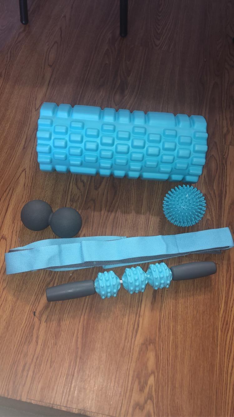 5-in-1 Massage Set, Complete Mobility Kit for Workout Recovery | Deep Tissue Roller for Legs, Spikey Foot Ball, Hamstring Stretch Strap, Quad Roller Stick, Carry Bag customer photo 1