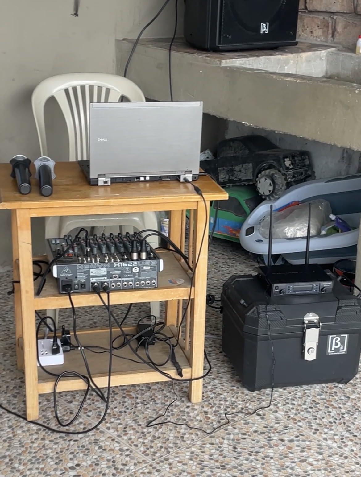 Phenyx Pro Dual UHF Auto Scan Handheld Wireless Microphone System PTU-71-2H | 2 Dynamic Mics, 2 x 100 Frequencies, 328 ft Range, Live Vocals, Karaoke Events, Worship Services customer photo 1