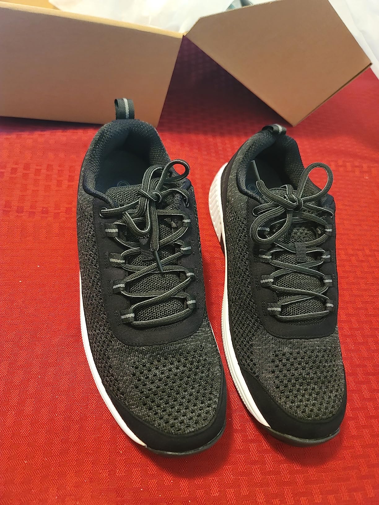 Orthofeet Lava Orthopedic Men's Walking Shoes | Stretchable & Breathable No-Tie Comfort Sneakers with Anatomical Arch Support, Ergonomic Soft Padded Cushioning, Wide Toe Box customer photo 2
