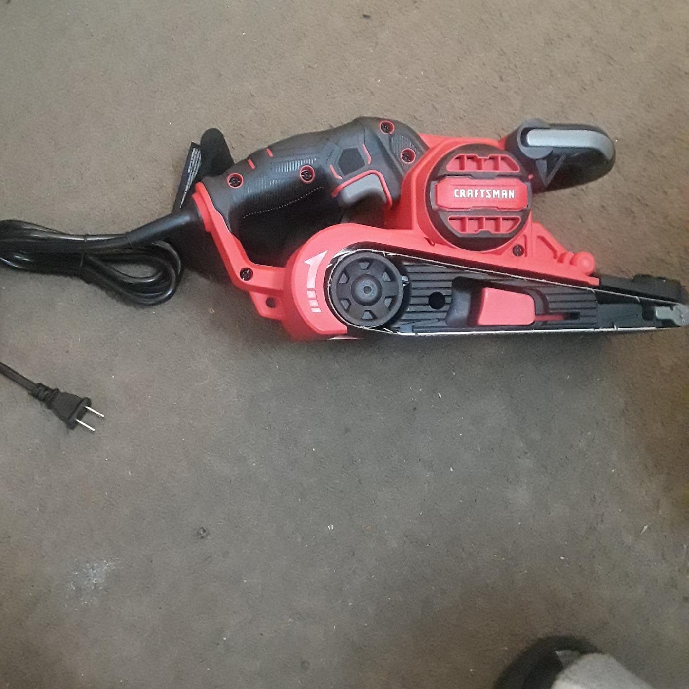 CRAFTSMAN Electric 7 Amp Belt Sander, 3-in. x 21-in., Corded (CMEW213) customer photo 1