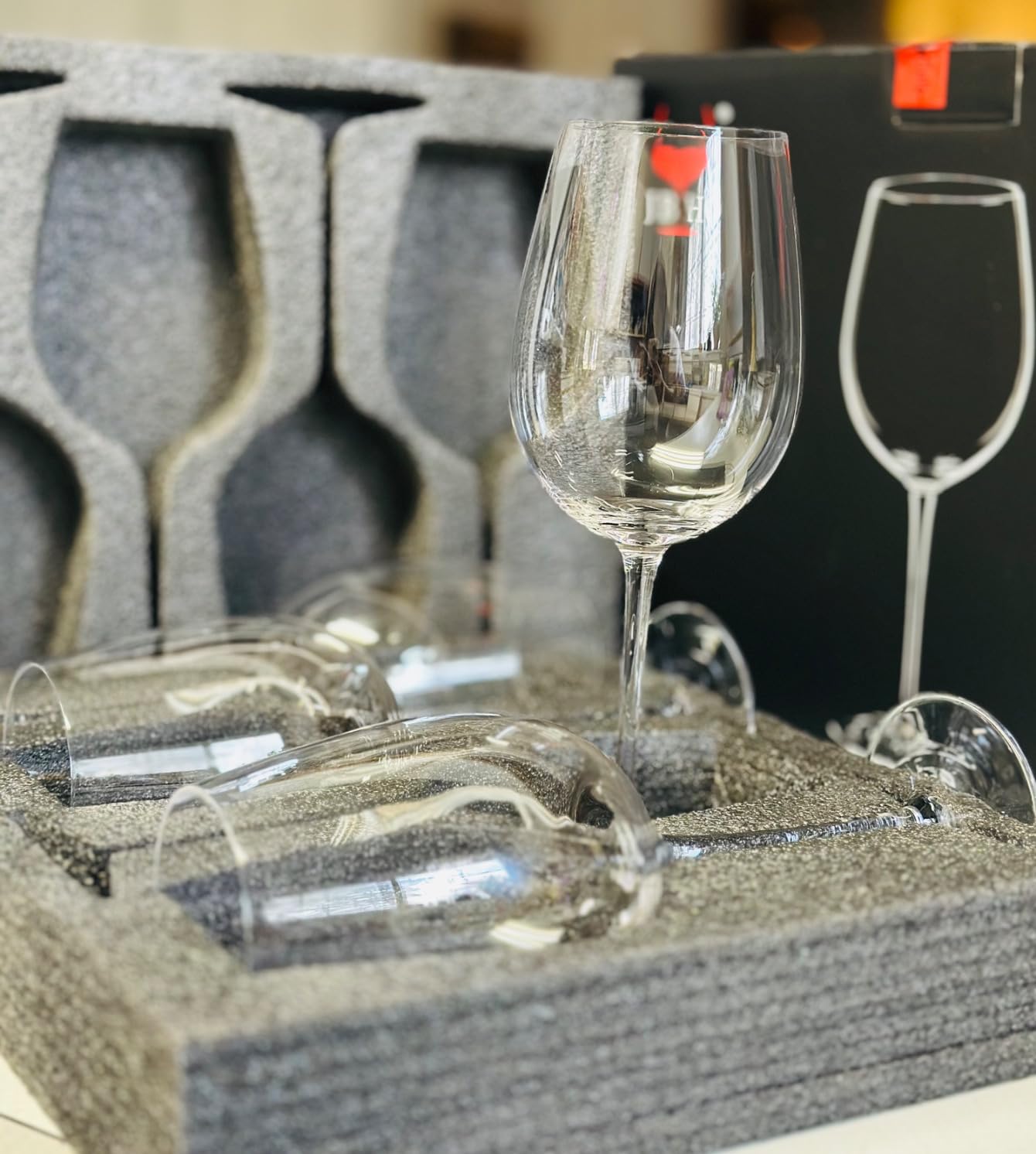 JBHO Hand Blown Italian Style Crystal White or Red Wine Glasses - Gift Packaging for Any Occasion - Lead-Free Premium Crystal Clear Glass - Set of 4-18 Ounce customer photo 1