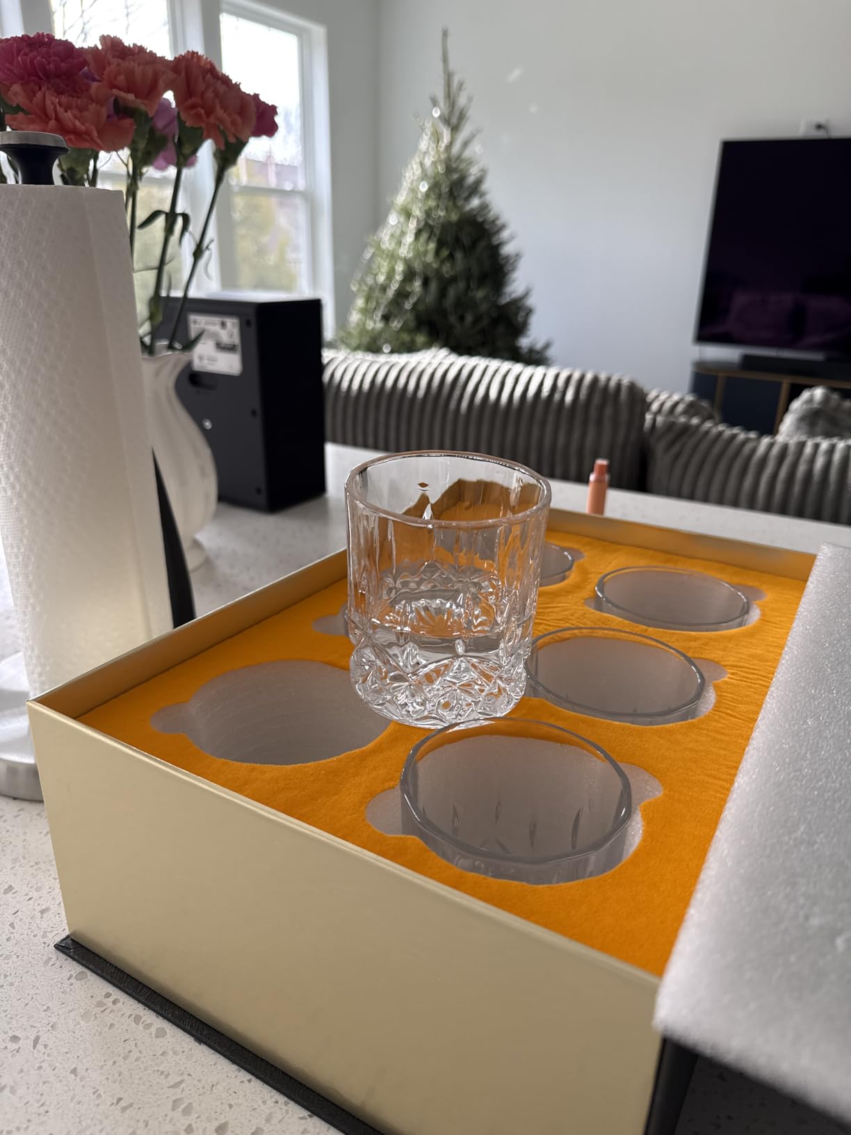 KANARS Old Fashioned Whiskey Glasses with Luxury Box - 10 Oz Rocks Barware For Scotch, Bourbon, Liquor and Cocktail Drinks - Set of 4 - Men Gift | Rocks Barware For Scotch, Bourbon, Liquor and Cocktail Drinks Set of 4 Men Gift customer photo 1