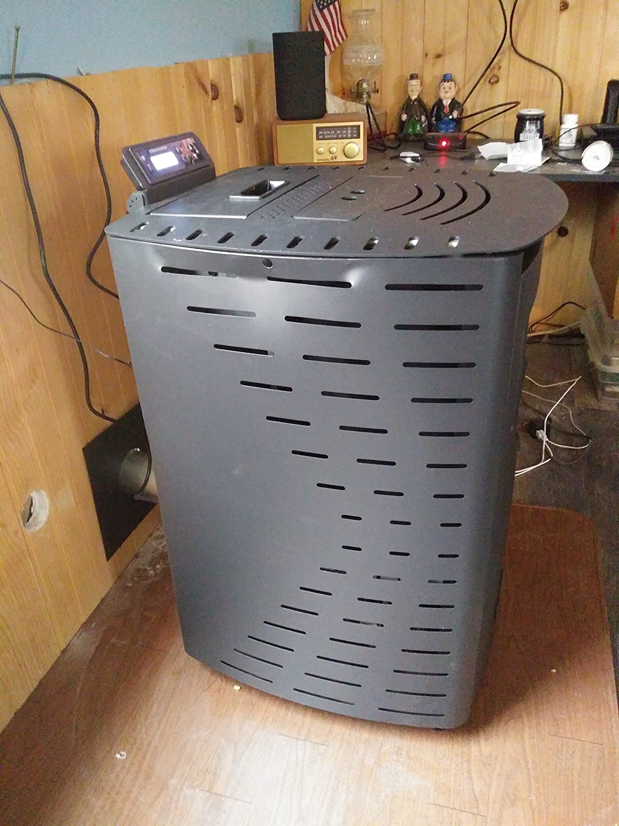 Mr. Heater Cleveland Iron Works Small Pellet Stove - 24lb Hopper customer photo 2