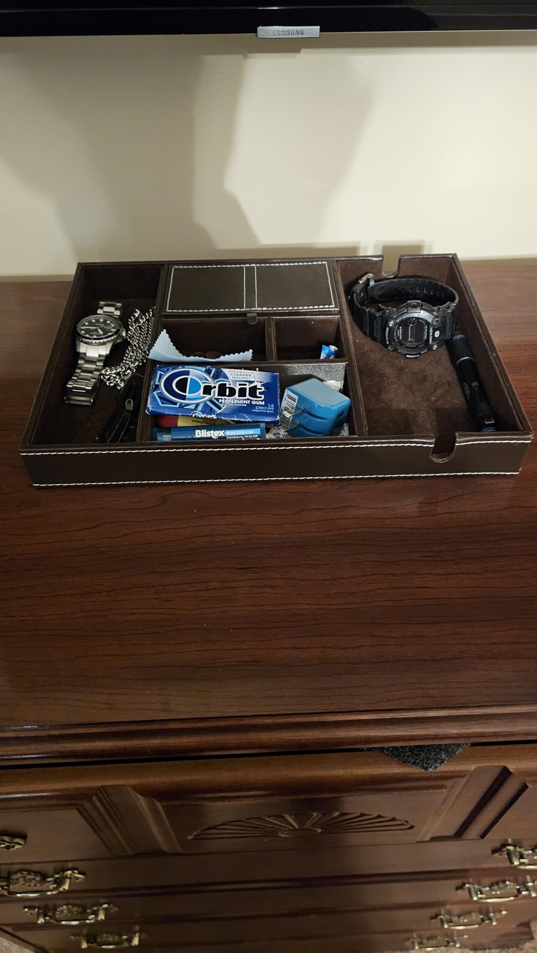 ULTRAY Nightstand Organizer, Valet Tray for Men and Women, EDC Tray, Dresser Top Catchall, Dark Brown Faux Leather, 6 Compartments customer photo 2