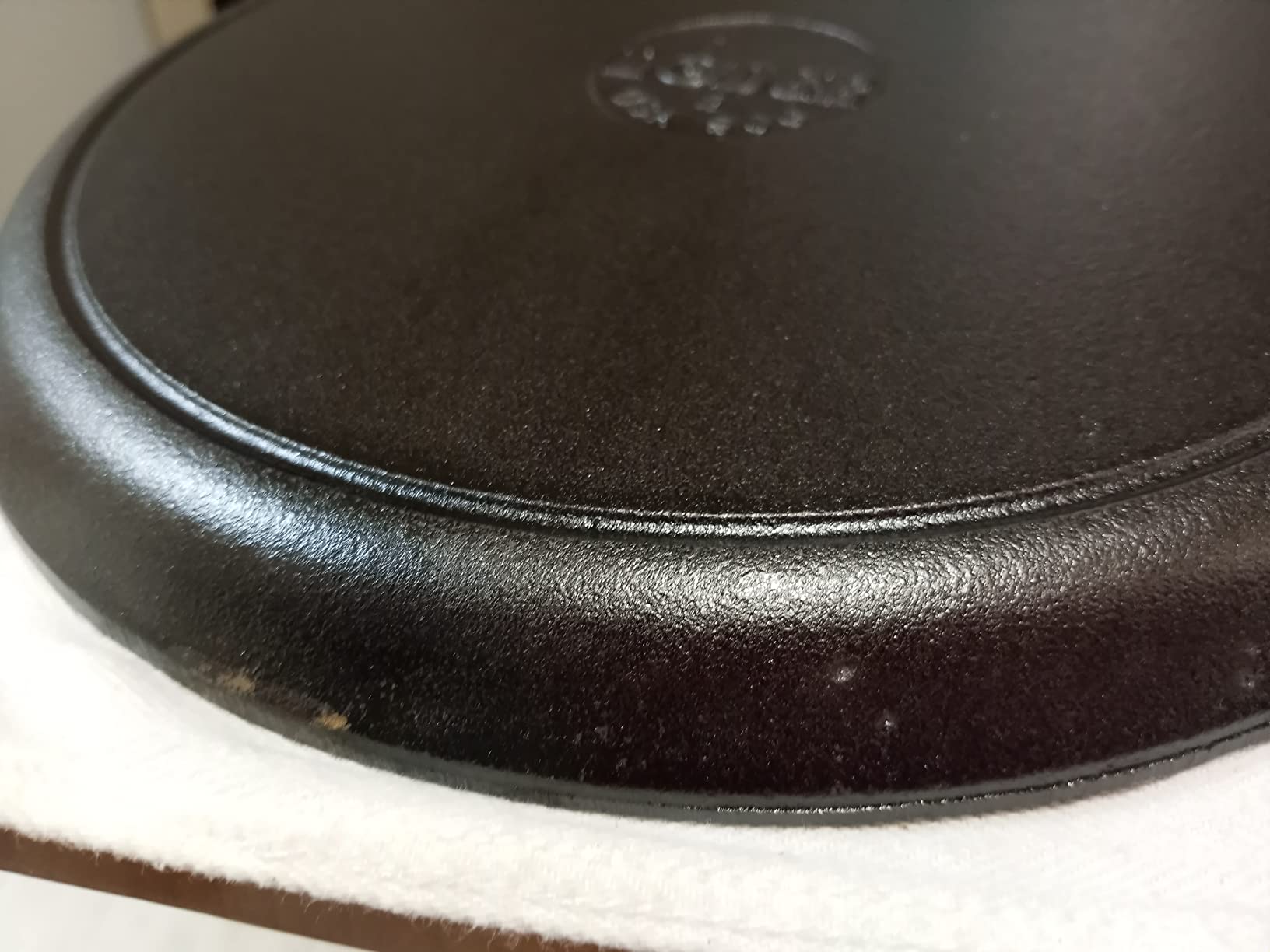 Lodge Cast Iron Set - 4-Piece Set - Pre-Seasoned Kitchen Set - Skillet, Griddle & Dutch Oven Included - PFAS-Free Non-Toxic Cookware customer photo 1