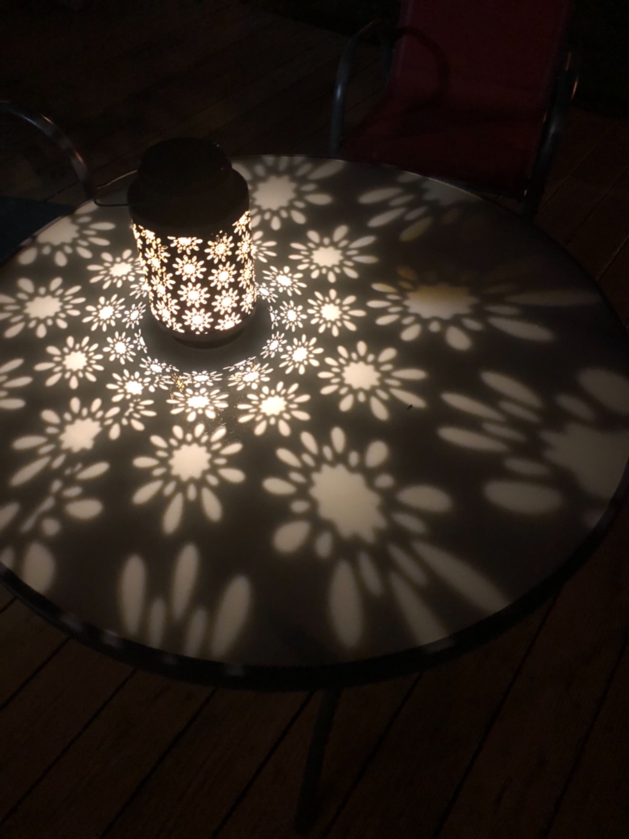 Christmas Laser Lights, Projector Lights Landscape Spotlight Red and Green Star Show with Christmas Decorative Patterns for Indoor Outdoor Garden Patio Wall customer photo 1