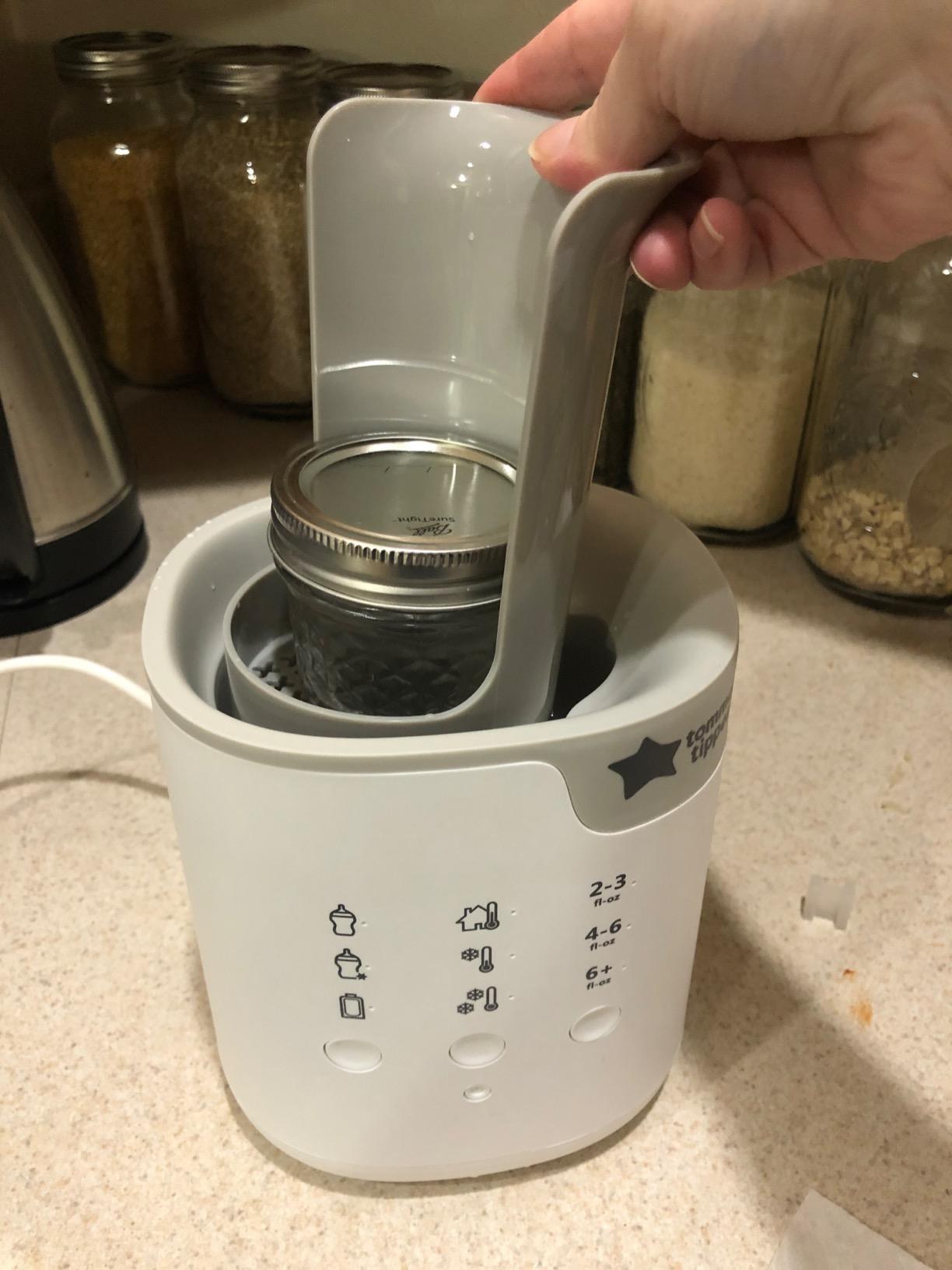 Tommee Tippee Bottle & Food Warmer, Automatic Timer, Touch Settings | Warms Breast Milk, Formula, Jars & Pouches to Temperature in Minutes, White customer photo 2