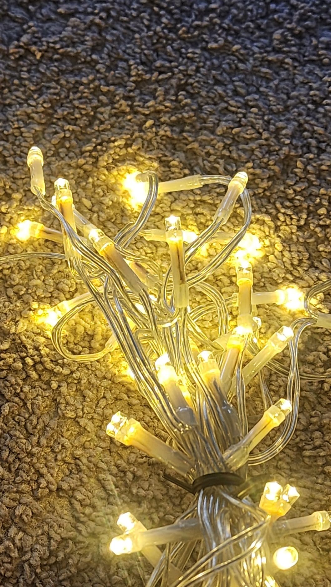 Toodour Christmas Icicle Lights Outdoor, 360 LED 29.5ft 8 Modes Fairy Icicle String Light with 60 Drops, Led Christmas Lights Twinkle for Holiday, Party, Wedding, Eaves, Xmas Decorations (Warm White) customer photo 1