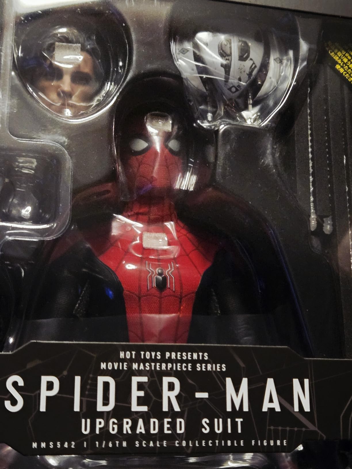 Hot Toys Spider-Man (Upgraded Suit) Sixth Scale 1/6 Movie Masterpiece MMS542 Series Far from Home Collectible Action Figure customer photo 1