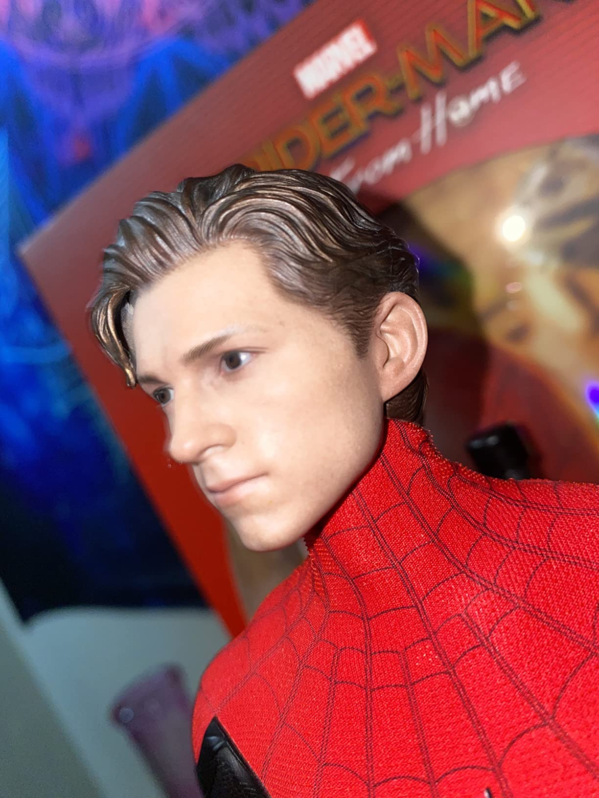 Hot Toys Spider-Man (Upgraded Suit) Sixth Scale 1/6 Movie Masterpiece MMS542 Series Far from Home Collectible Action Figure customer photo 2
