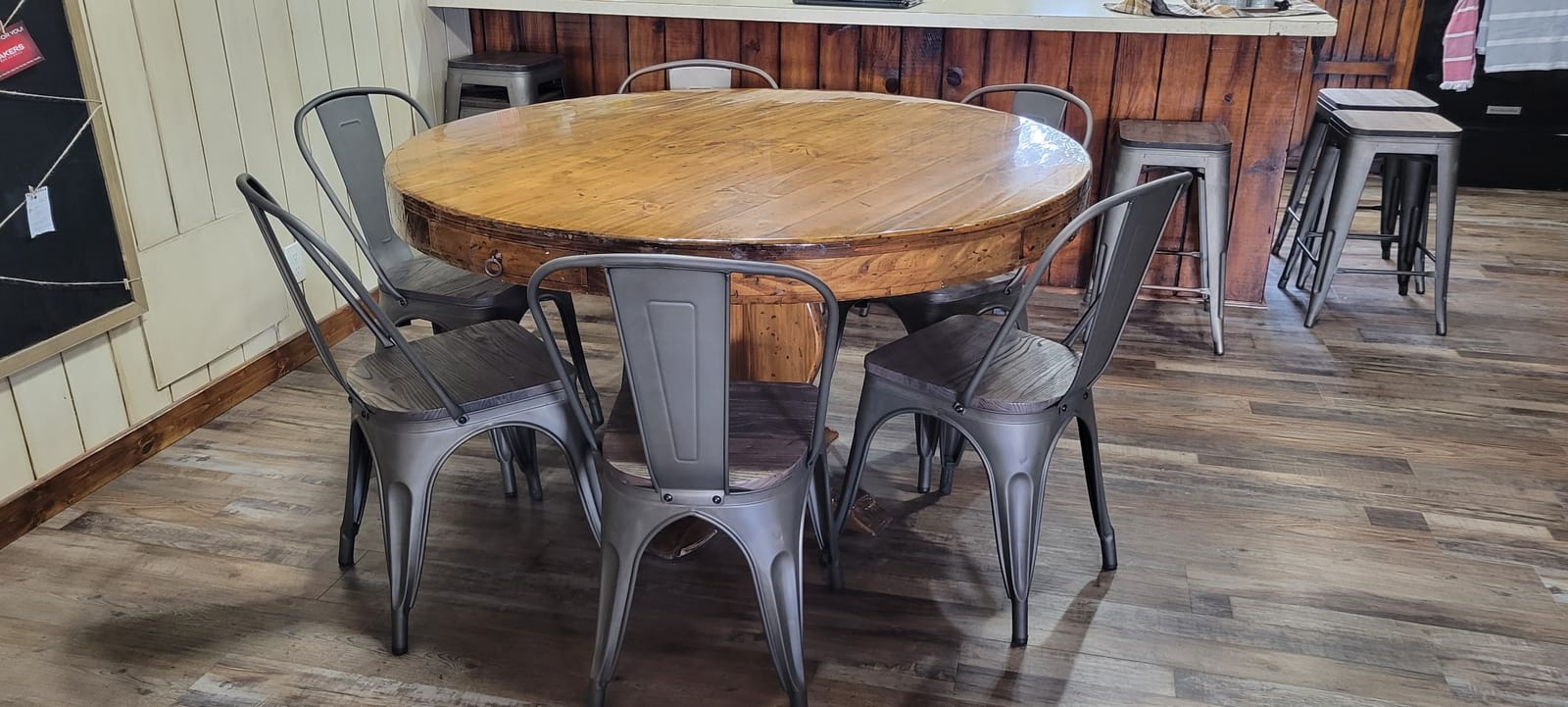 Yaheetech Metal Dining Chairs Set of 4, Stackable Kitchen Chairs, Black customer photo 2