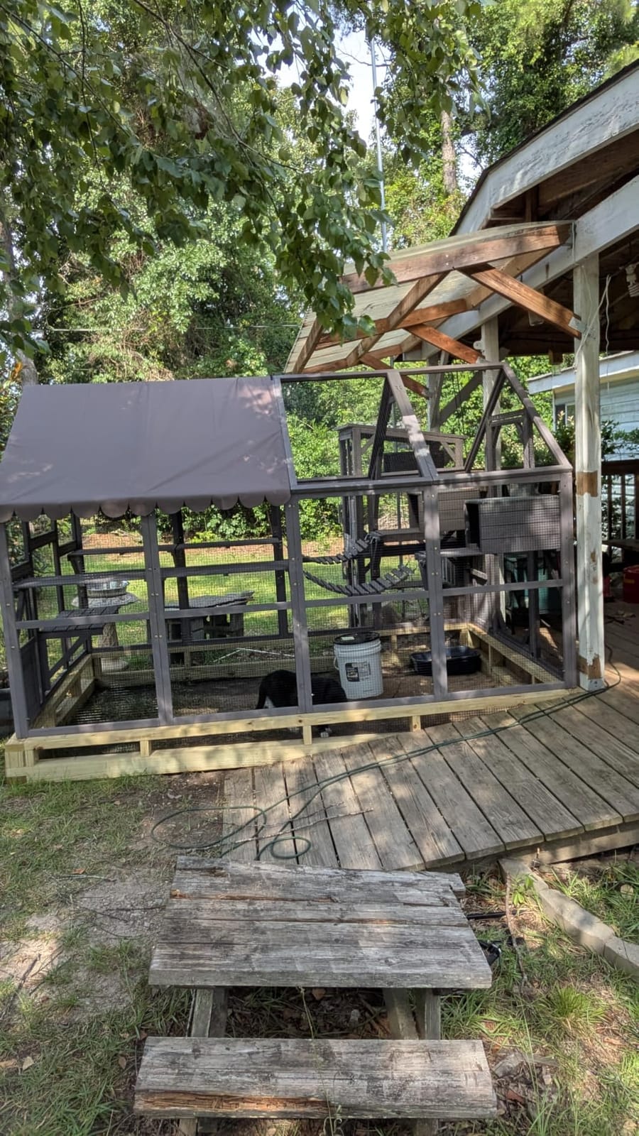 Aivituvin Cat House Outdoor Catio Cat Enclosures on Wheels 70.9