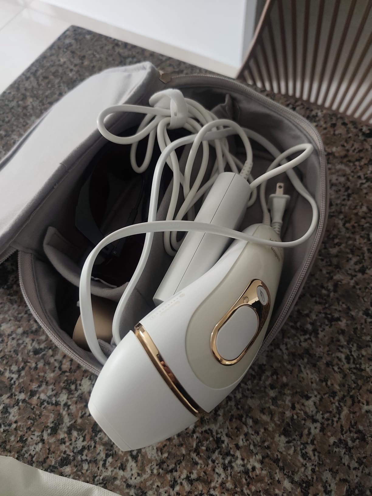 Braun IPL, Silk·Expert Pro 5, IPL Hair Removal for Women and Men, Permanent Laser Hair Reduction At-Home, 2 Heads, Pouch, IPL5137 customer photo 2