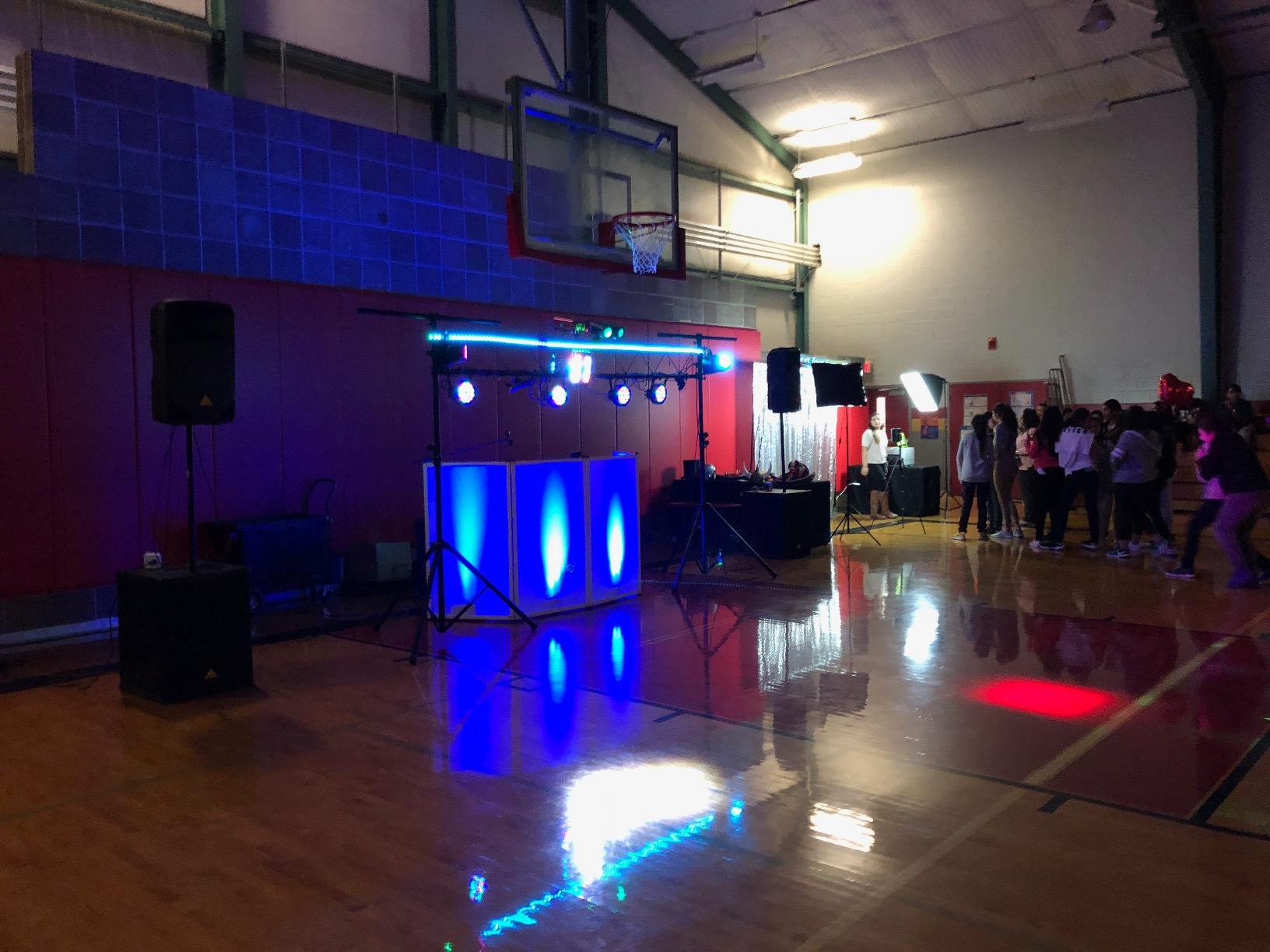 Betopper 8x3W Spider Moving Head DJ Light, RGBW Stage Disco Light - 2 Packs customer photo 2