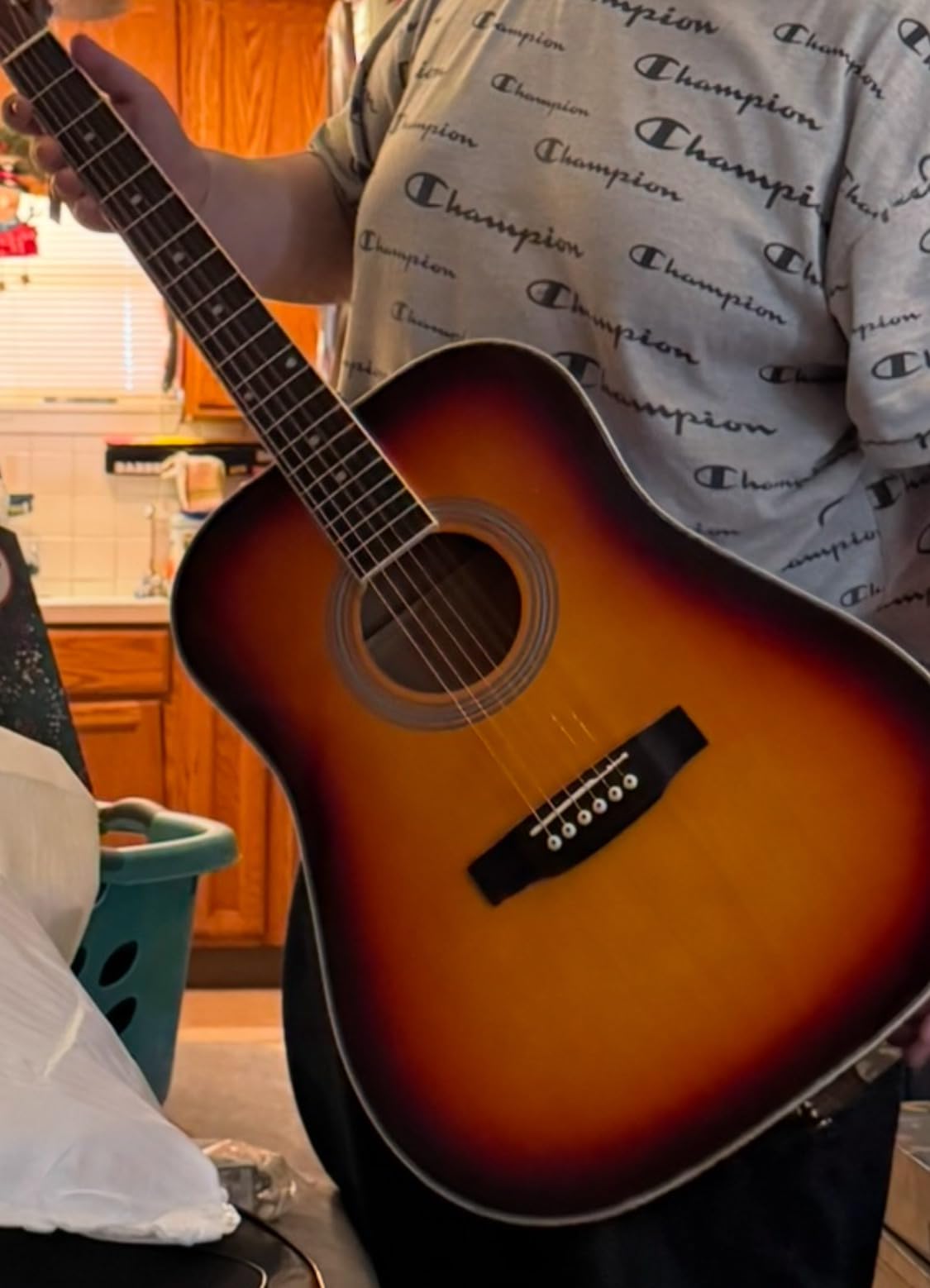 Best Choice Products 41in Full Size Beginner All Wood Acoustic Guitar Starter Set w/Gig Bag, Strap, Capo, Strings, Picks - Sunburst customer photo 1