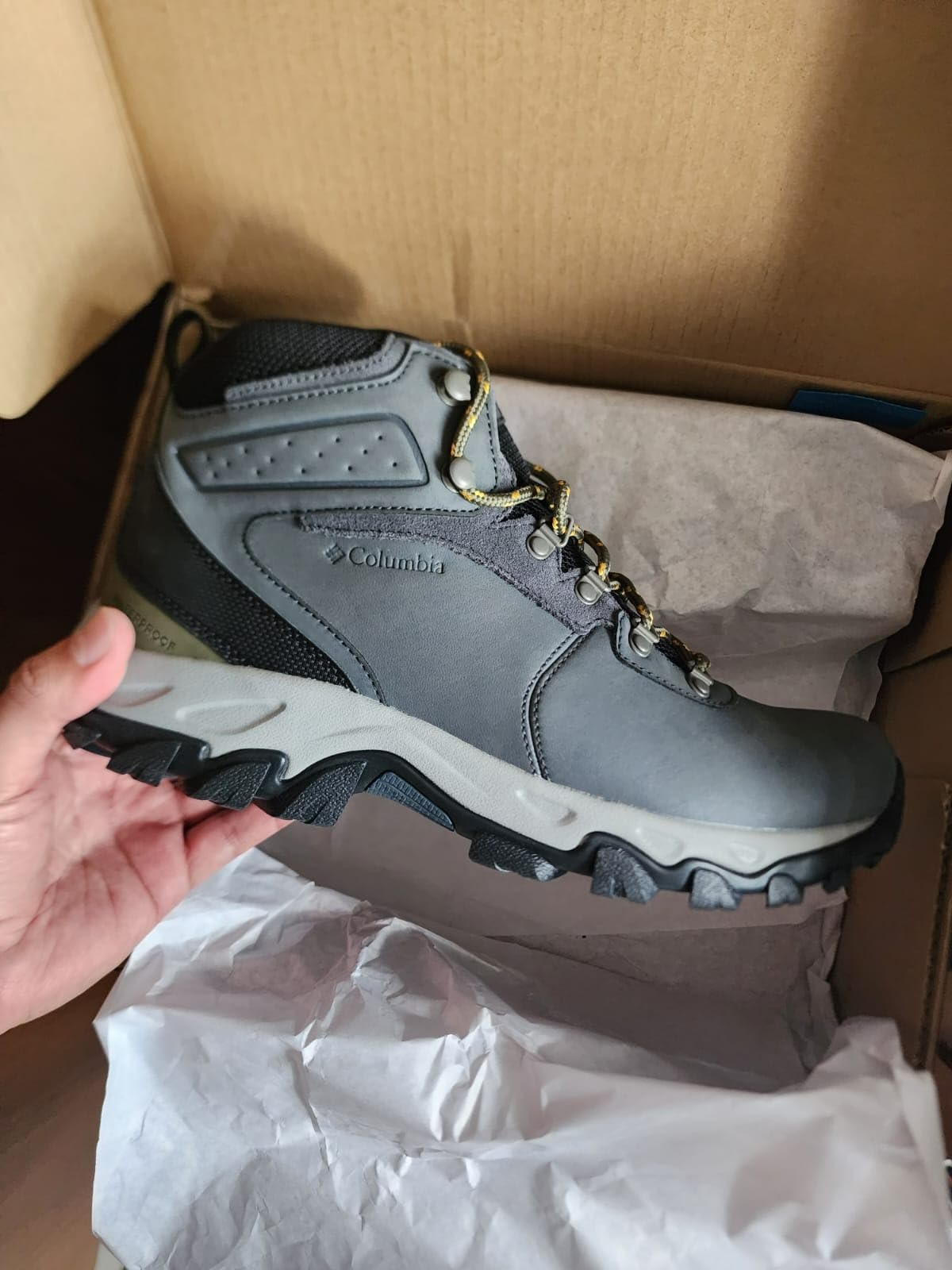 Columbia Men's Newton Ridge Plus II Waterproof Hiking Boot customer photo 1