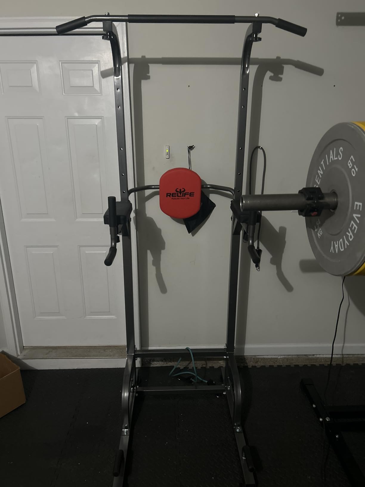 RELIFE REBUILD YOUR LIFE Pull Up Bar Free Standing Power Tower for Home Gym | Dip Station Pull Up Station, Multi-Function Home Fitness Equipment for Pull-Ups, Dips, Push-Ups, Full Body Strength Training customer photo 2