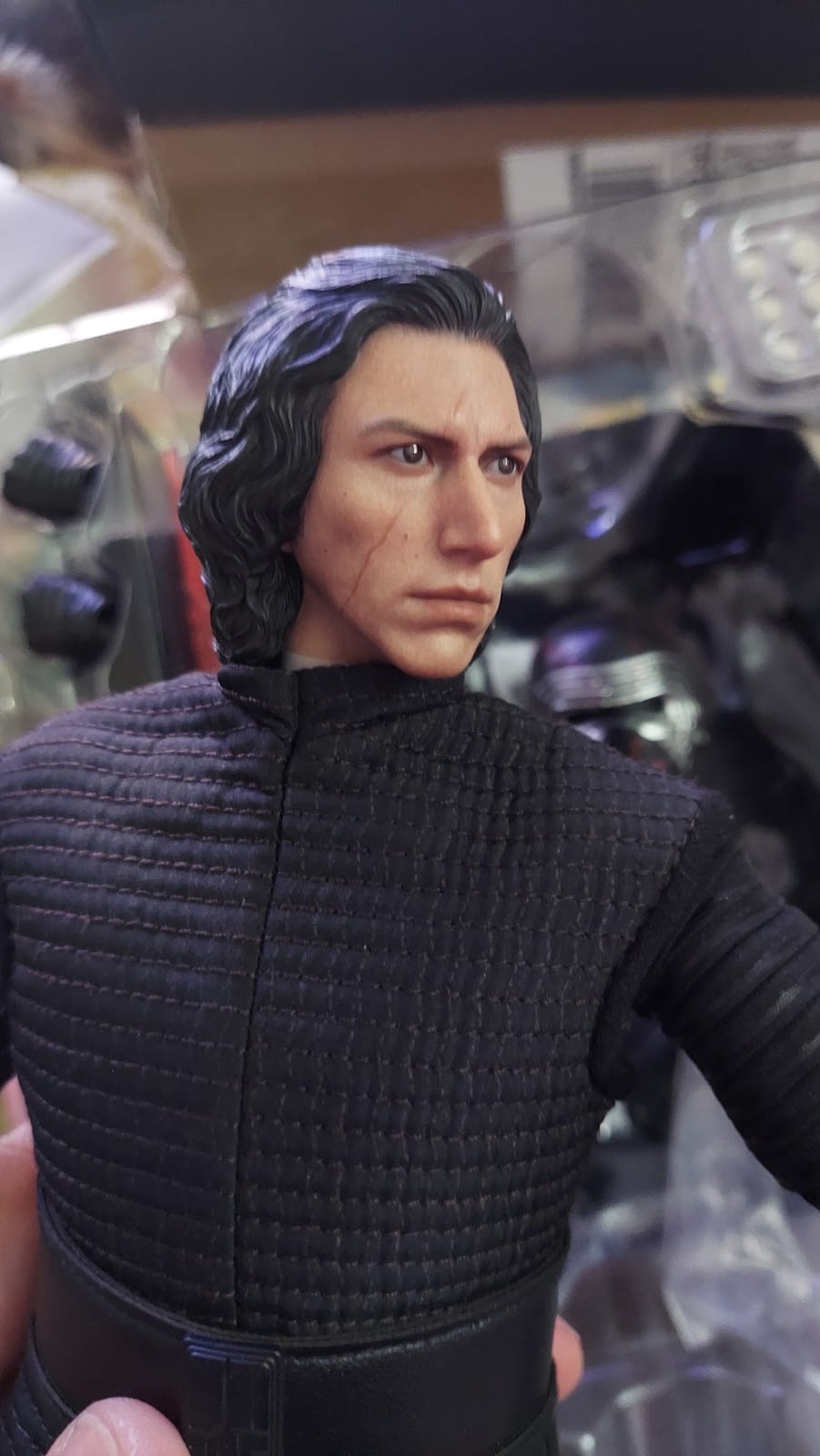 Hot Toys Movie Masterpiece Star Wars Dawn Skywalker (Kylo Ren) 1/6 Scale Figure customer photo 1