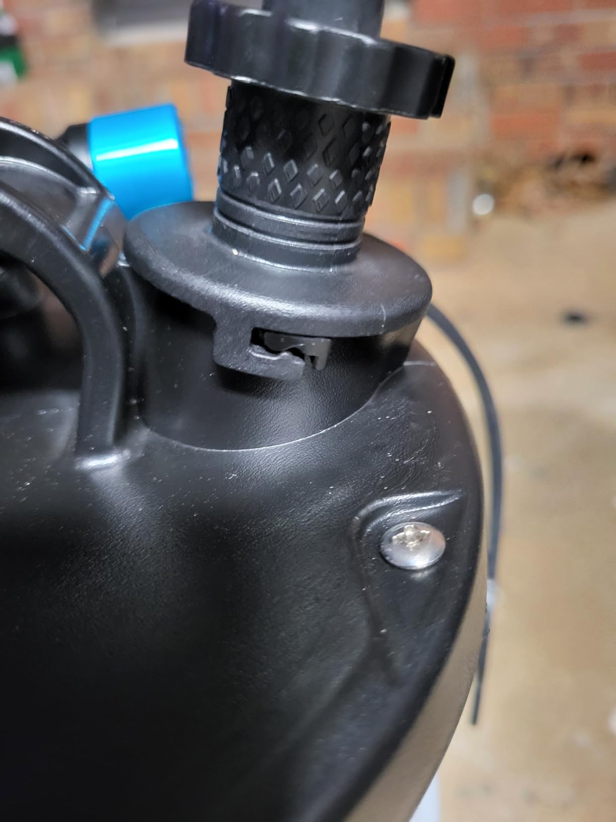 FOUR UNCLES 6.5L Pneumatic/Manual Oil Extractor Pump customer photo 1