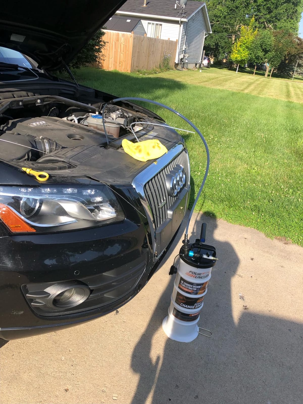FOUR UNCLES 6.5L Pneumatic/Manual Oil Extractor Pump customer photo 2