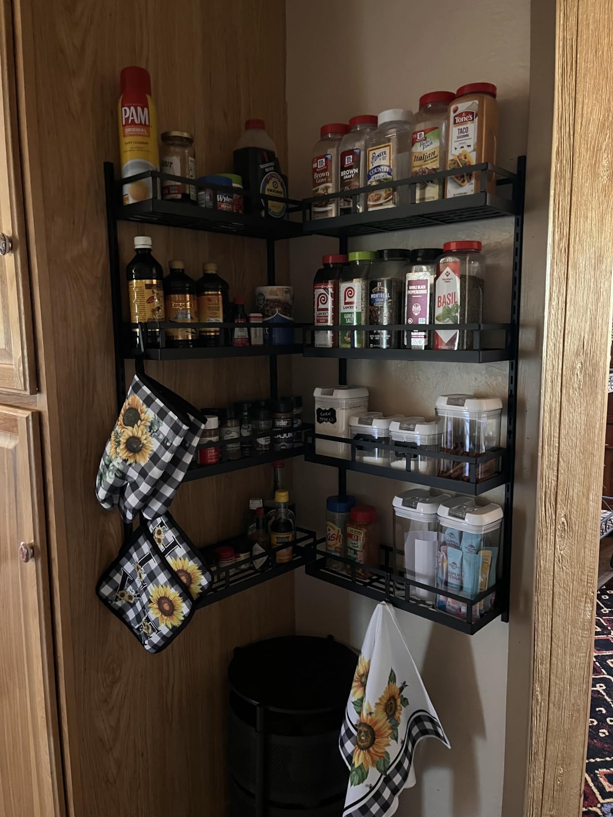 Wall Mounted Spice Rack Organizer for Kitchen, Heavy-Duty Metal Seasoning Shelf, Space-Saving Storage for Spice Jars and Bottles customer photo 1