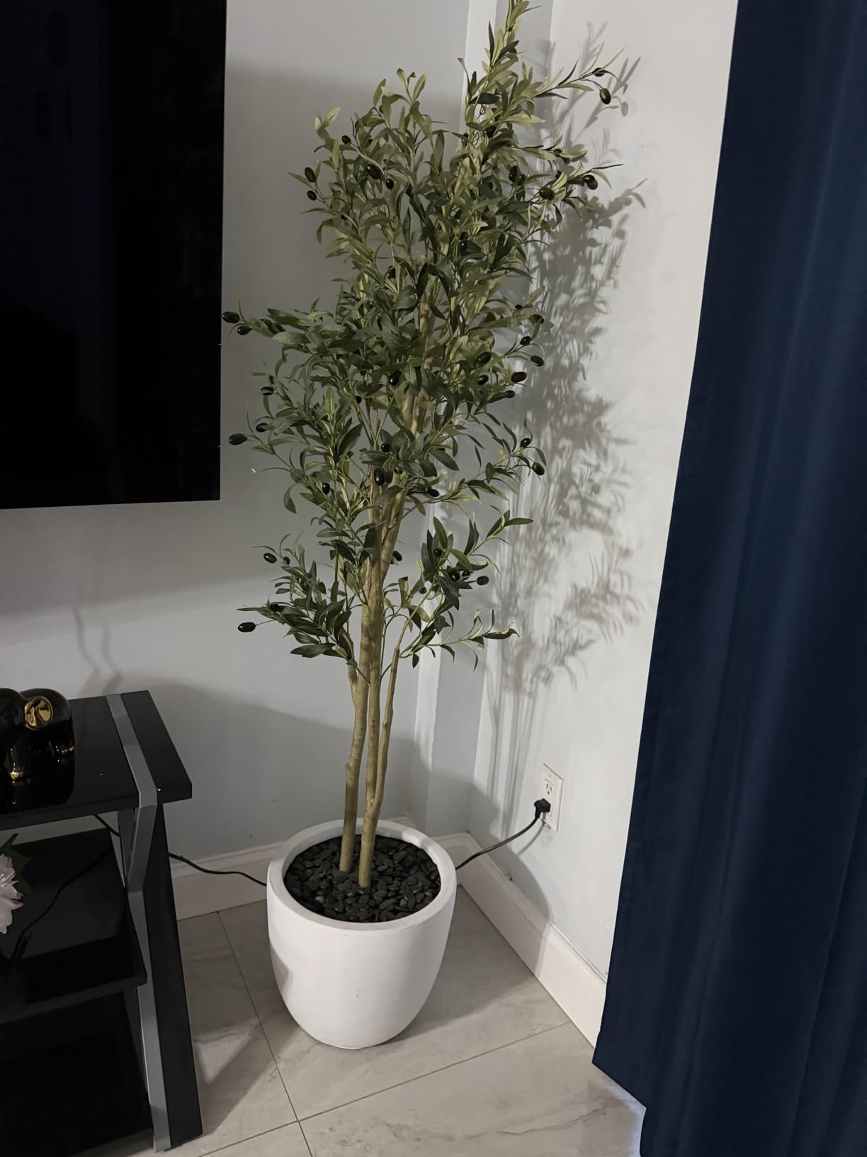 Kante Large Round Bowl Weathered Concrete Planter 18