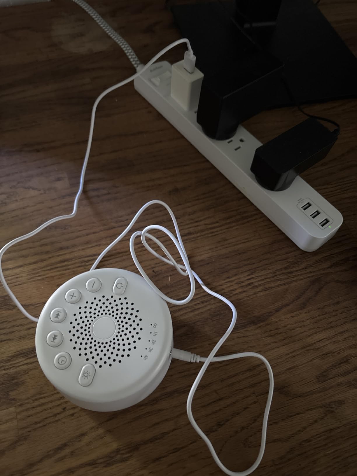 Sound Machine Easysleep White Noise Machine with 25 Soothing Sounds and Night Lights with Memory Function 32 Levels of Volume and 5 Sleep Timer Powered by AC or USB for Sleeping Relaxation (White) customer photo 2